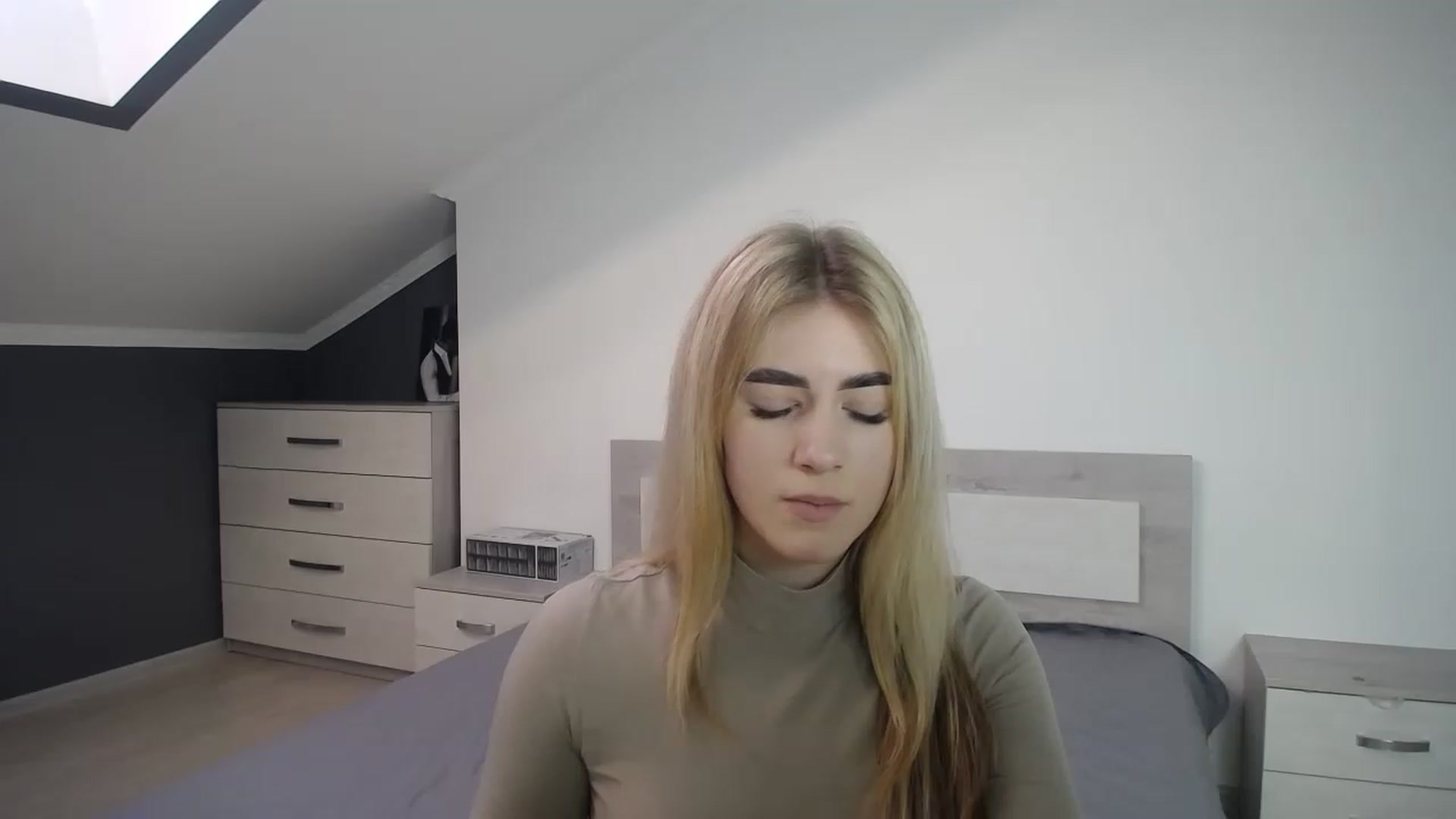 Gallery image thumbnail from Jane_Cooper's myfreecams stream on, 01/04/2023, 08:28 image 19 of 20