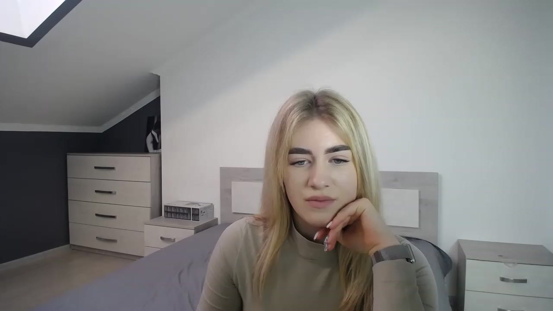 Gallery image thumbnail from Jane_Cooper's myfreecams stream on, 01/04/2023, 08:28 image 13 of 20