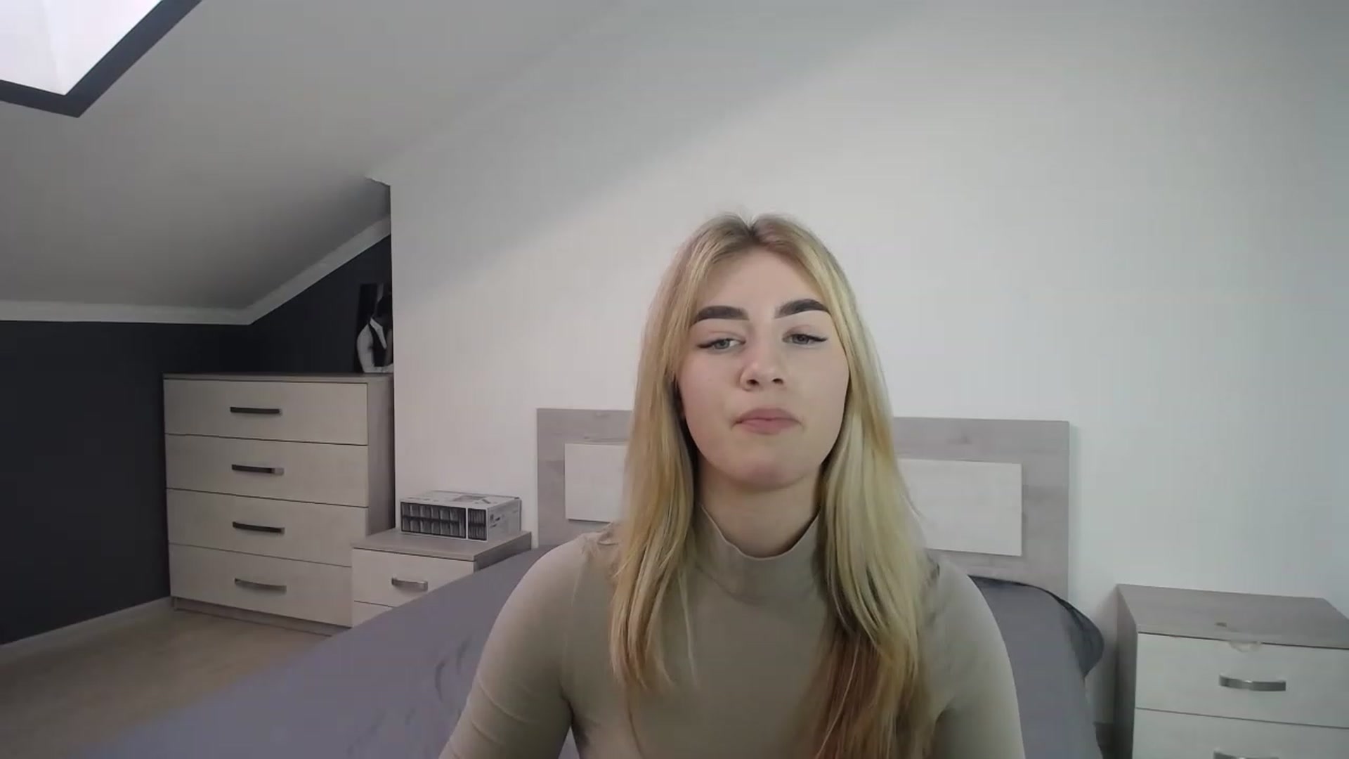 Gallery image thumbnail from Jane_Cooper's myfreecams stream on, 01/04/2023, 08:28 image 15 of 20