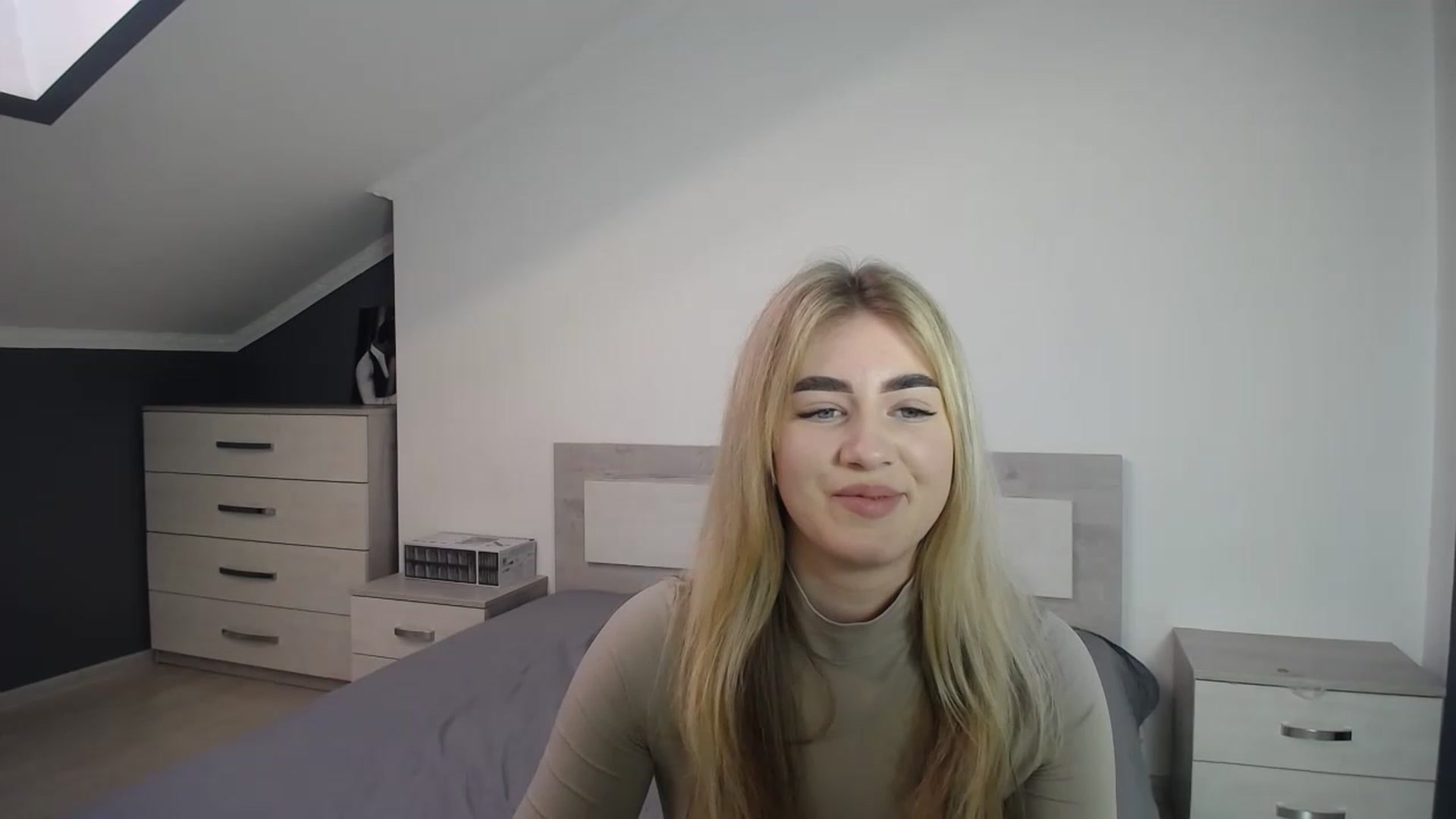 Gallery image thumbnail from Jane_Cooper's myfreecams stream on, 01/04/2023, 08:28 image 5 of 20