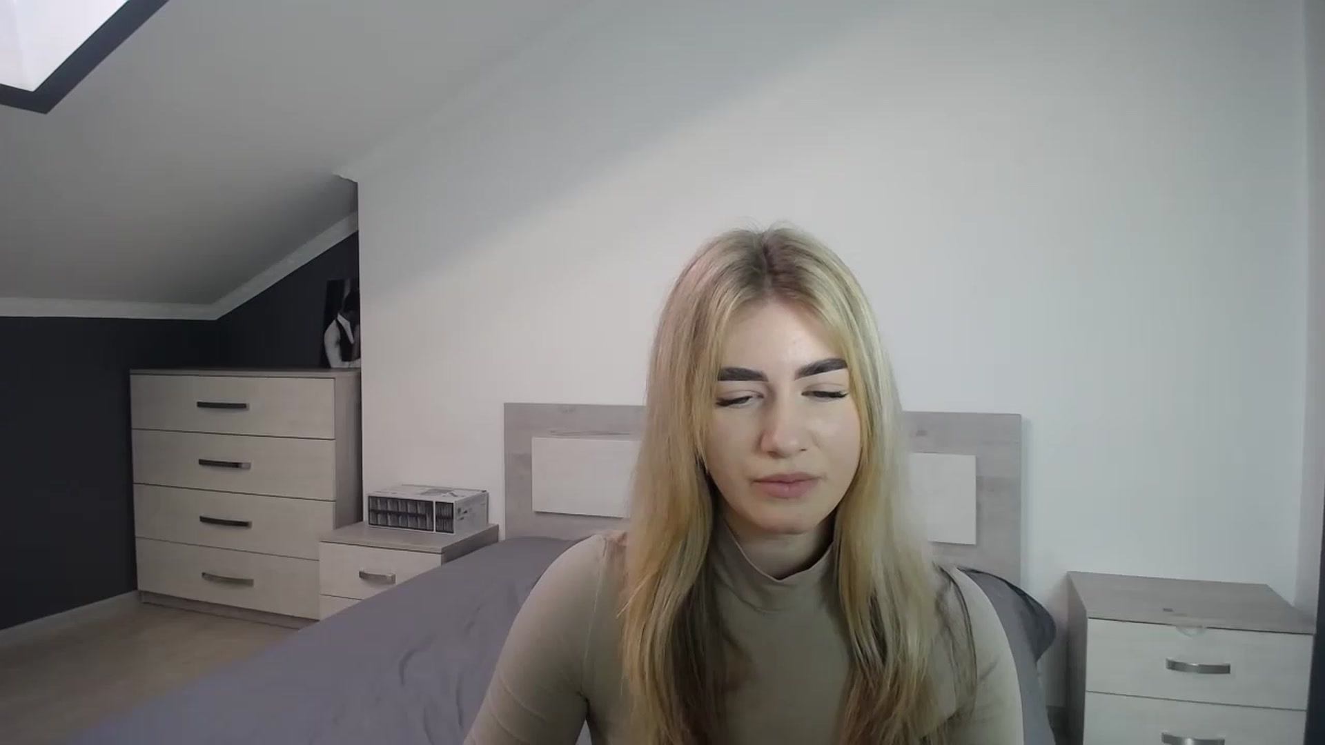 Gallery image thumbnail from Jane_Cooper's myfreecams stream on, 01/04/2023, 08:28 image 9 of 20
