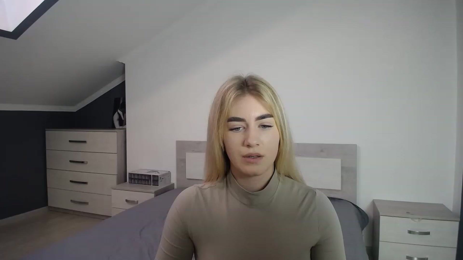 Gallery image thumbnail from Jane_Cooper's myfreecams stream on, 01/04/2023, 08:28 image 10 of 20