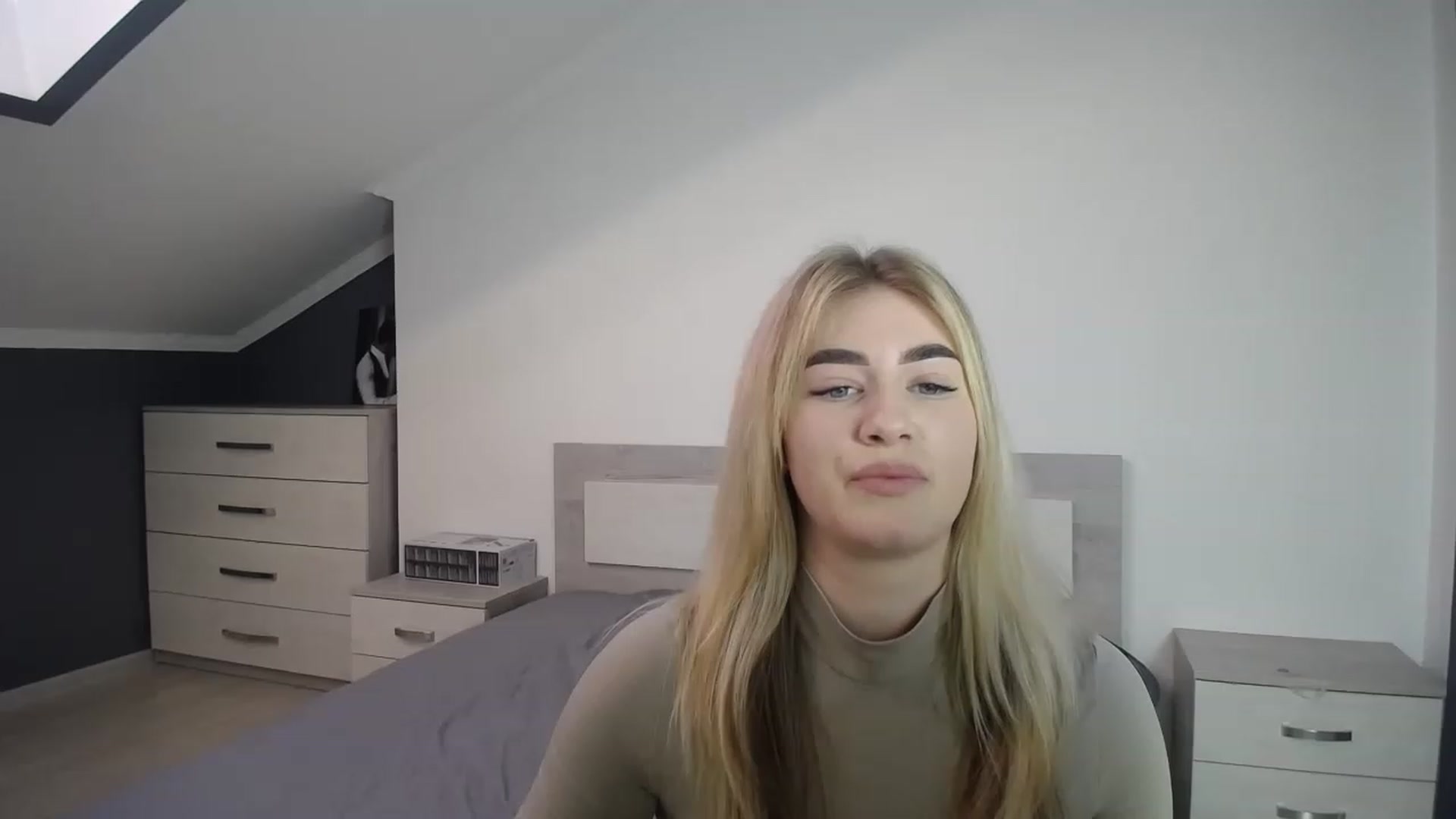 Gallery image thumbnail from Jane_Cooper's myfreecams stream on, 01/04/2023, 08:28 image 8 of 20