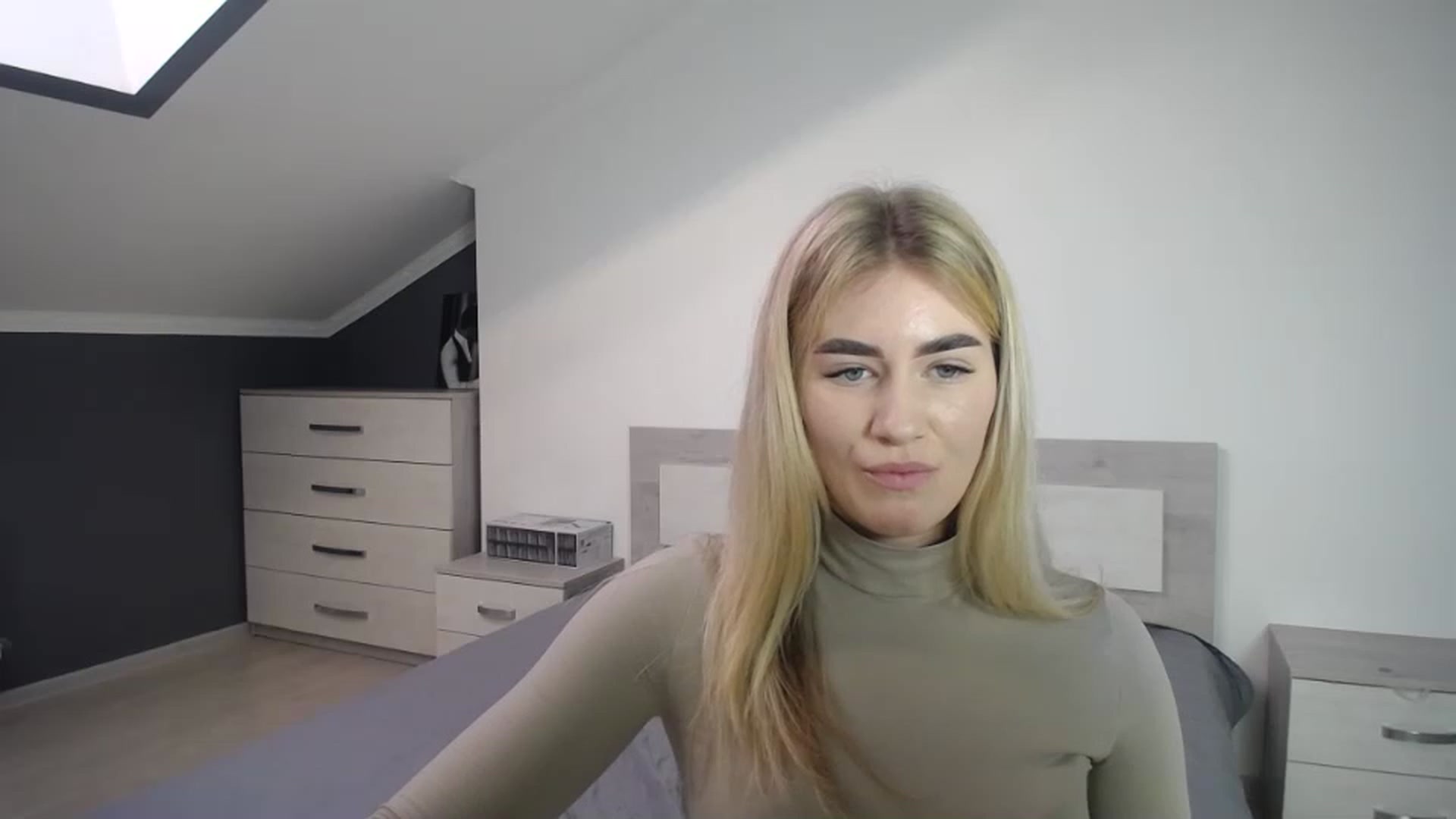 Gallery image thumbnail from Jane_Cooper's myfreecams stream on, 01/04/2023, 10:03 image 4 of 20