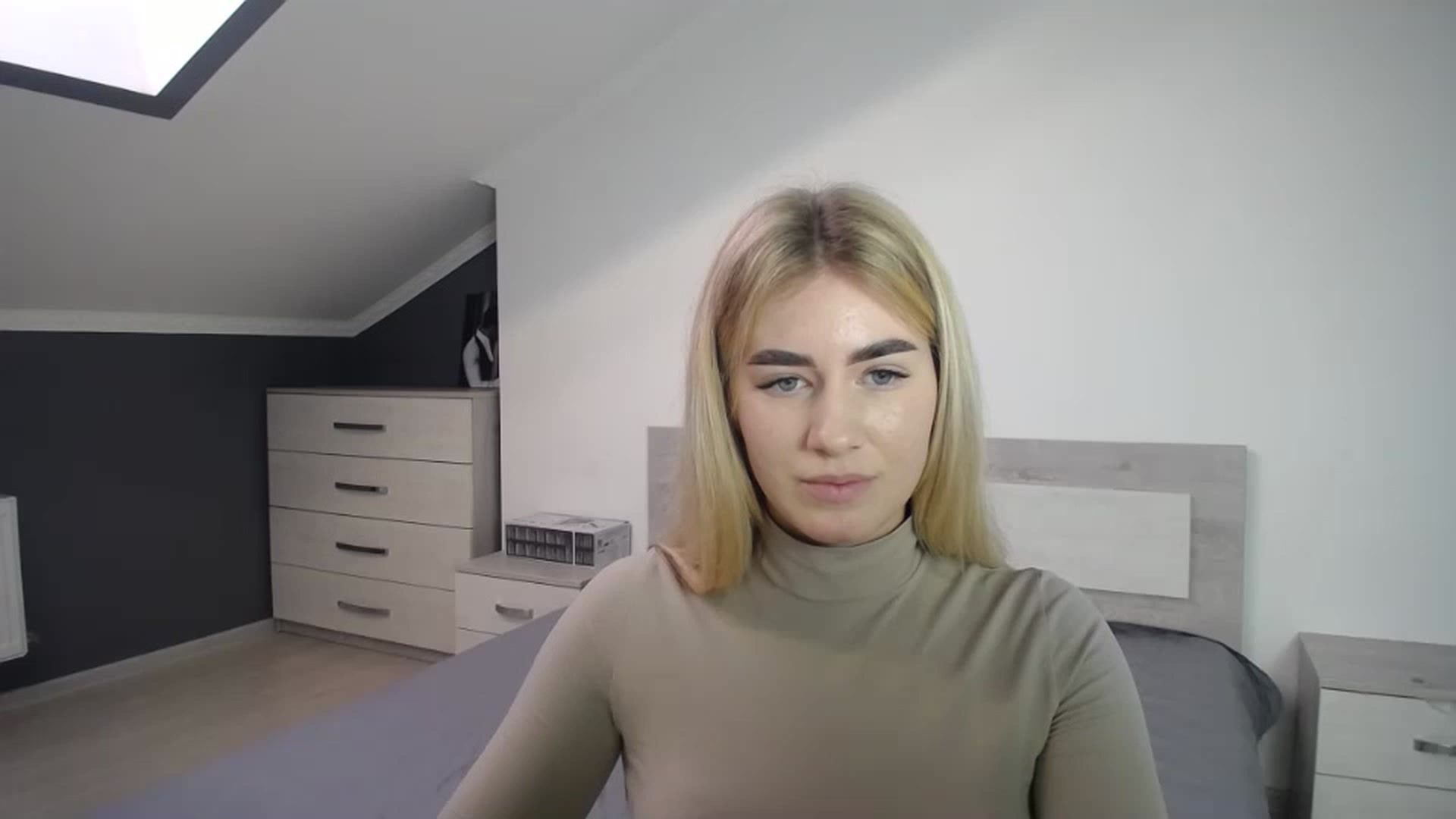 Gallery image thumbnail from Jane_Cooper's myfreecams stream on, 01/04/2023, 10:03 image 6 of 20