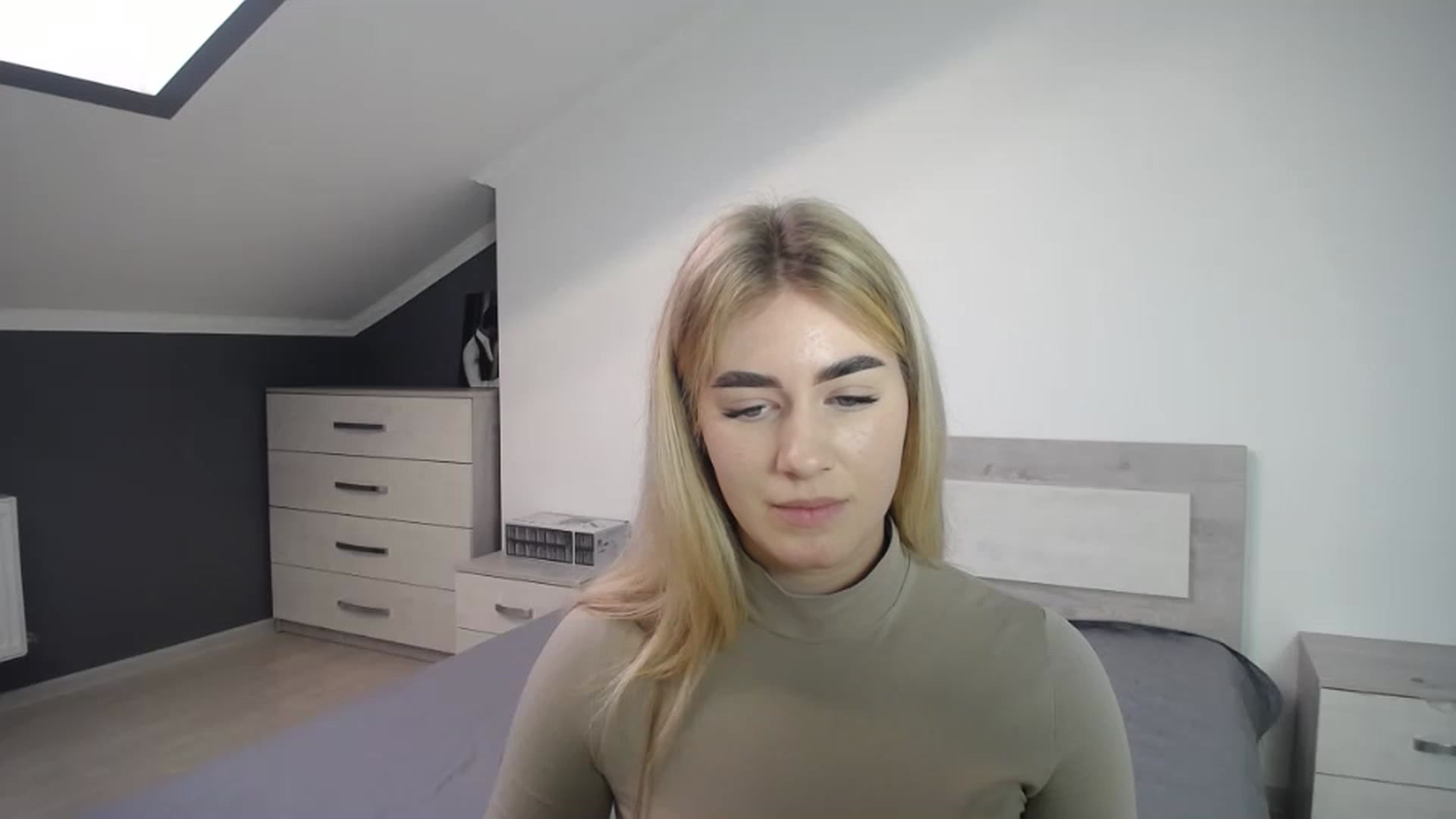 Gallery image thumbnail from Jane_Cooper's myfreecams stream on, 01/04/2023, 10:03 image 8 of 20