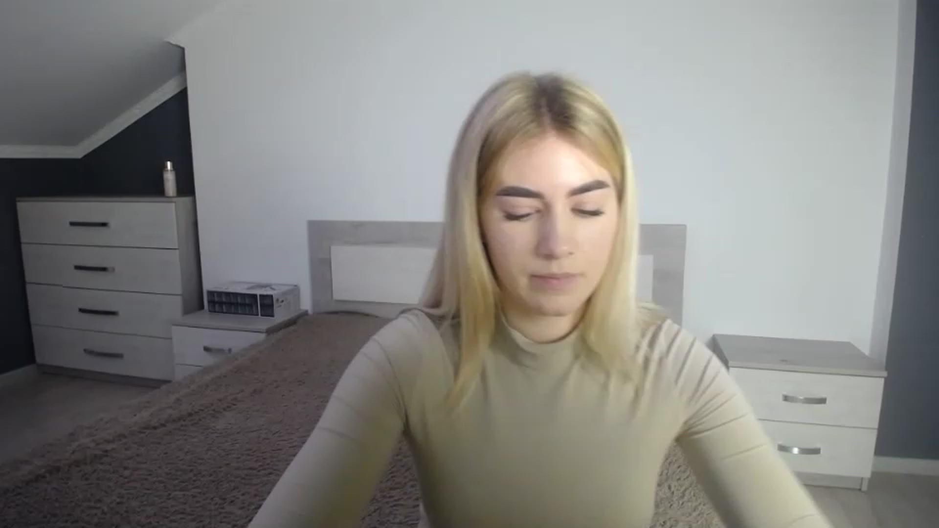 Gallery image thumbnail from Jane_Cooper's myfreecams stream on, 01/04/2023, 12:05 image 16 of 20