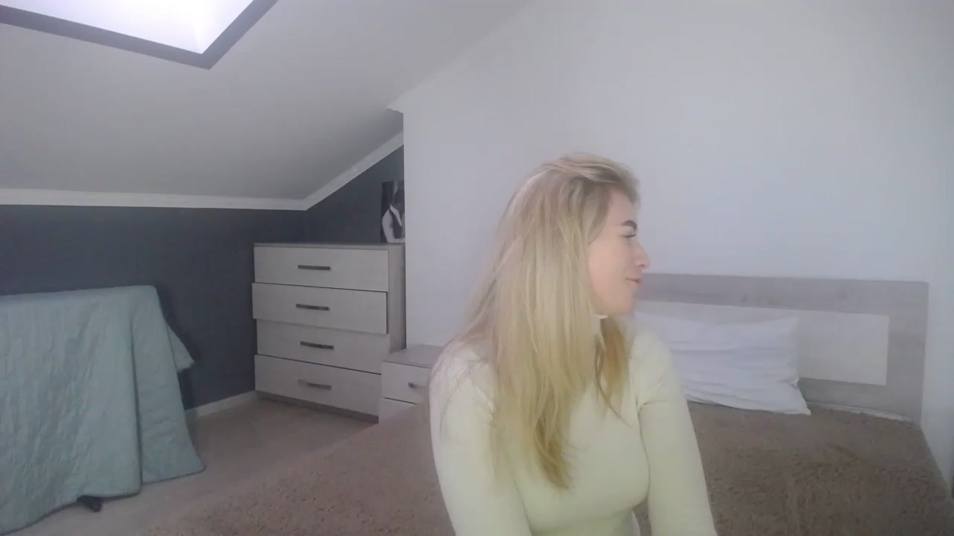 Gallery image thumbnail from Jane_Cooper's myfreecams stream on, 01/06/2023, 08:53 image 13 of 20