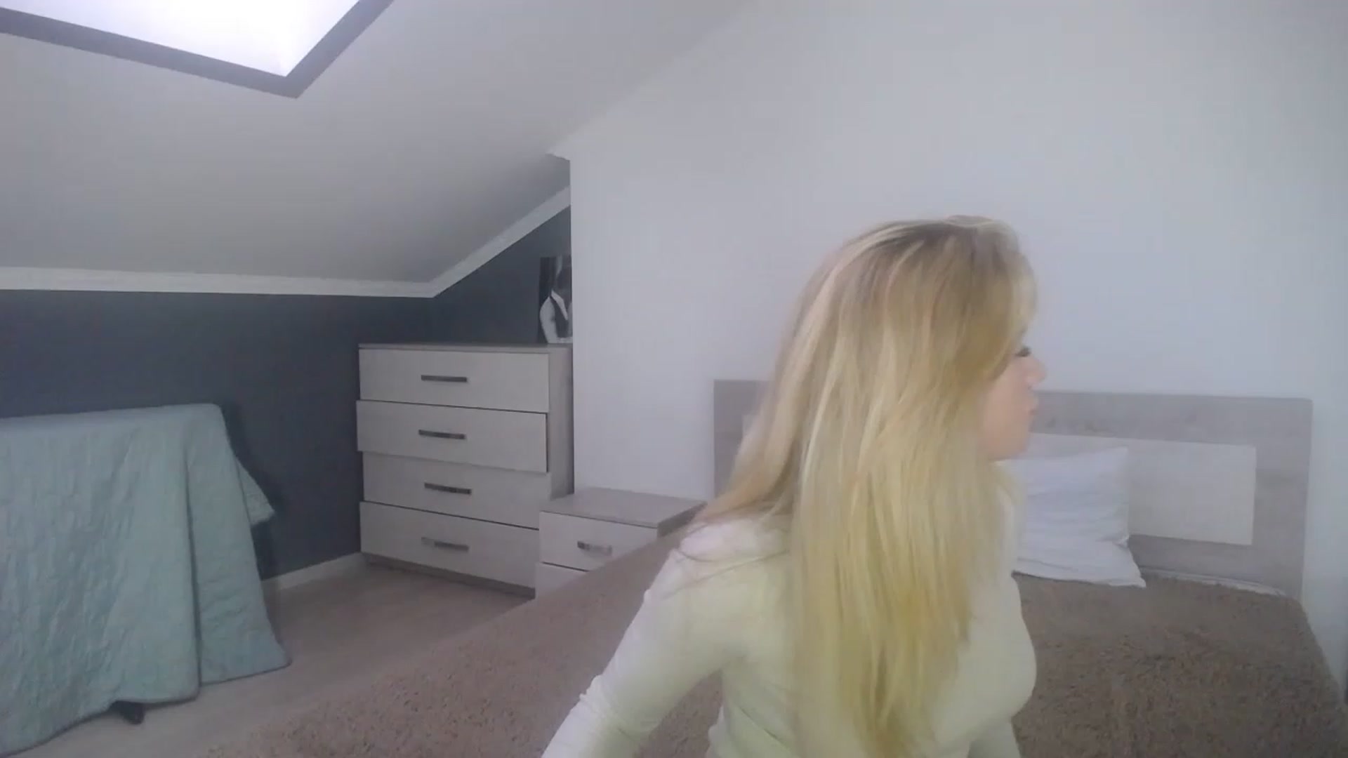 Gallery image thumbnail from Jane_Cooper's myfreecams stream on, 01/06/2023, 08:53 image 14 of 20