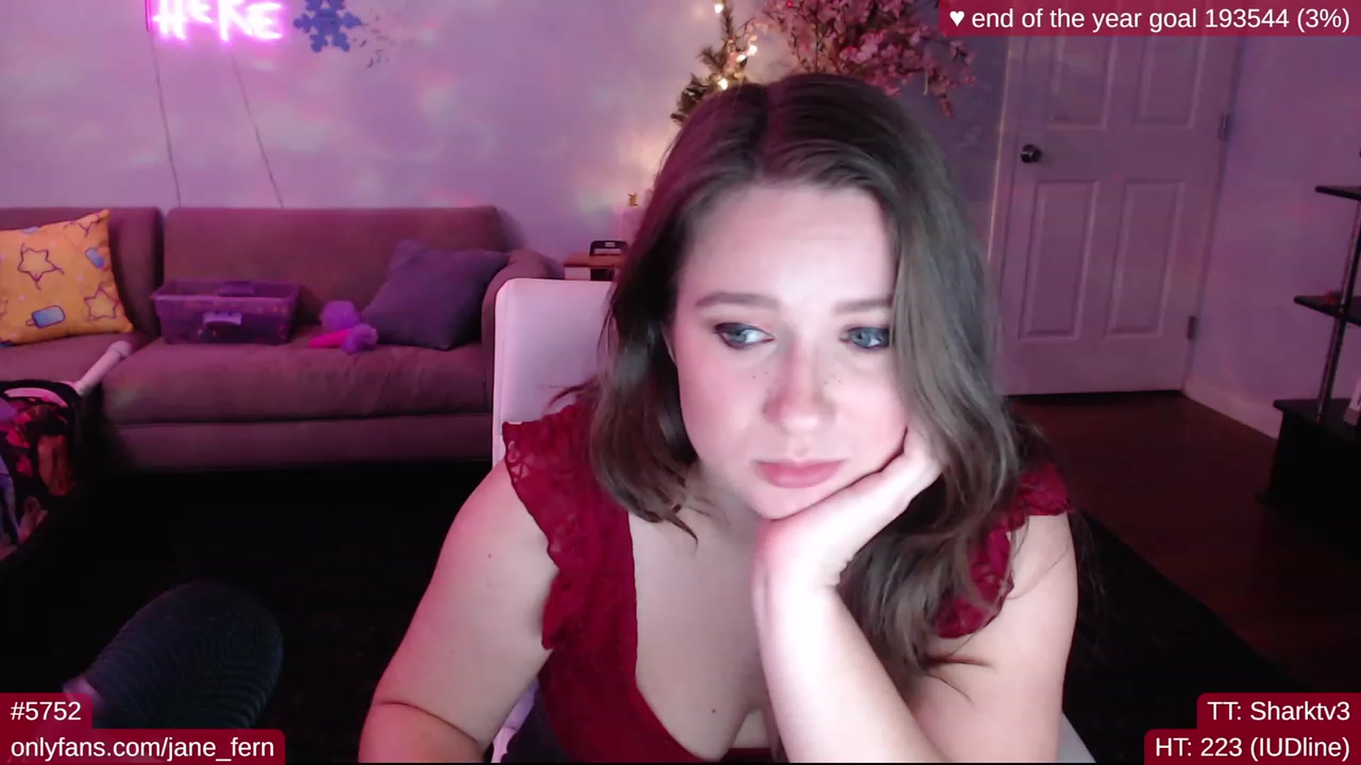 Gallery image thumbnail from Jane_Fern's myfreecams stream on, 12/06/2022, 05:28 image 9 of 20