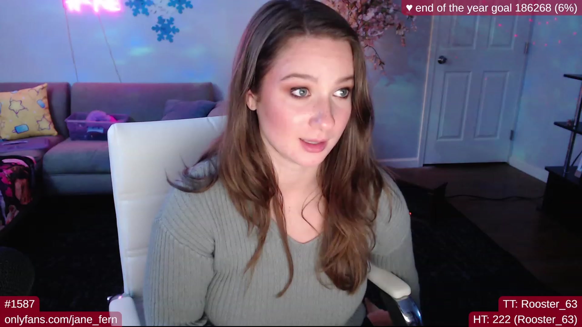Gallery image thumbnail from Jane_Fern's myfreecams stream on, 12/07/2022, 05:14 image 12 of 20