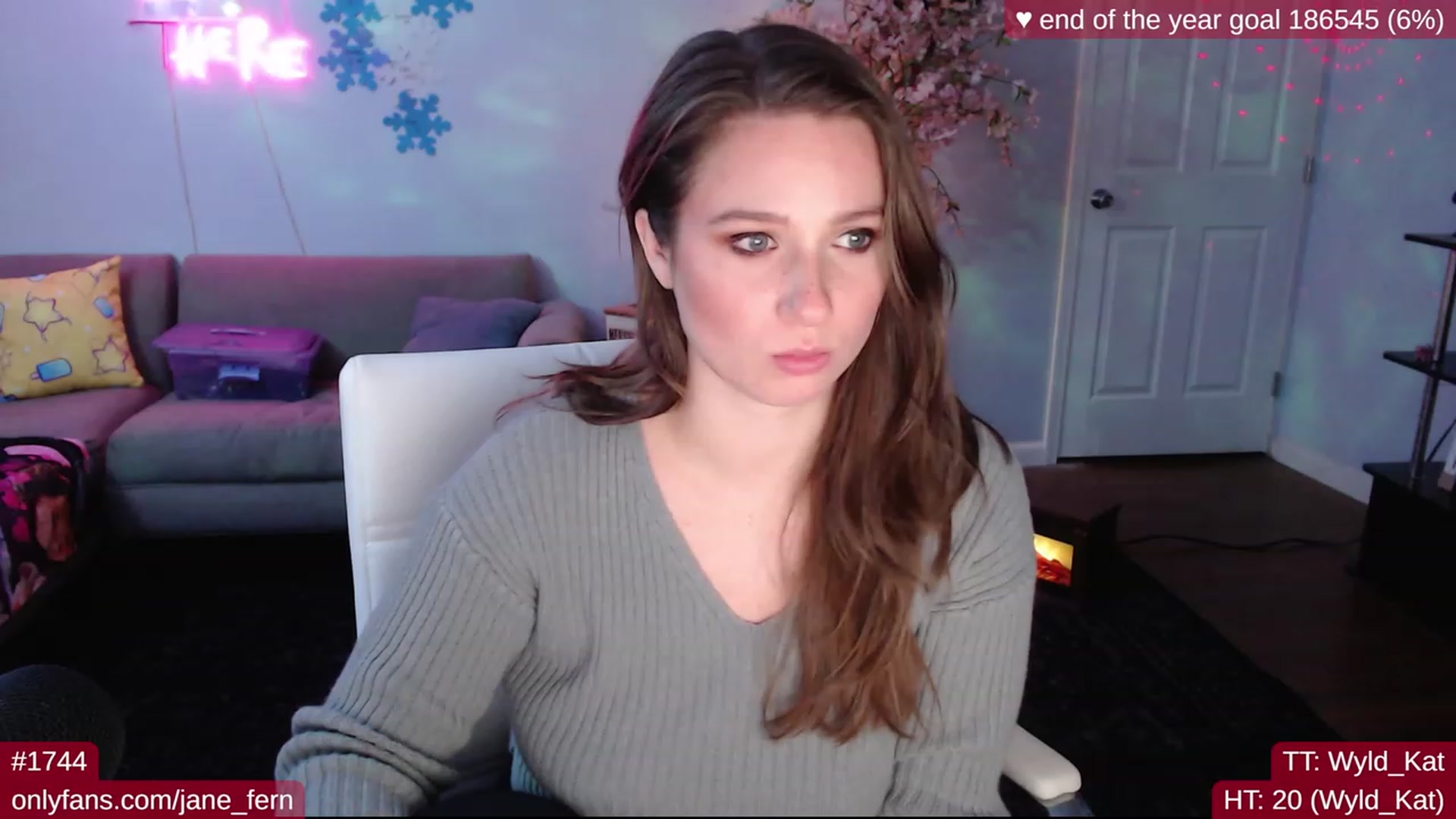 Gallery image thumbnail from Jane_Fern's myfreecams stream on, 12/07/2022, 05:14 image 4 of 20