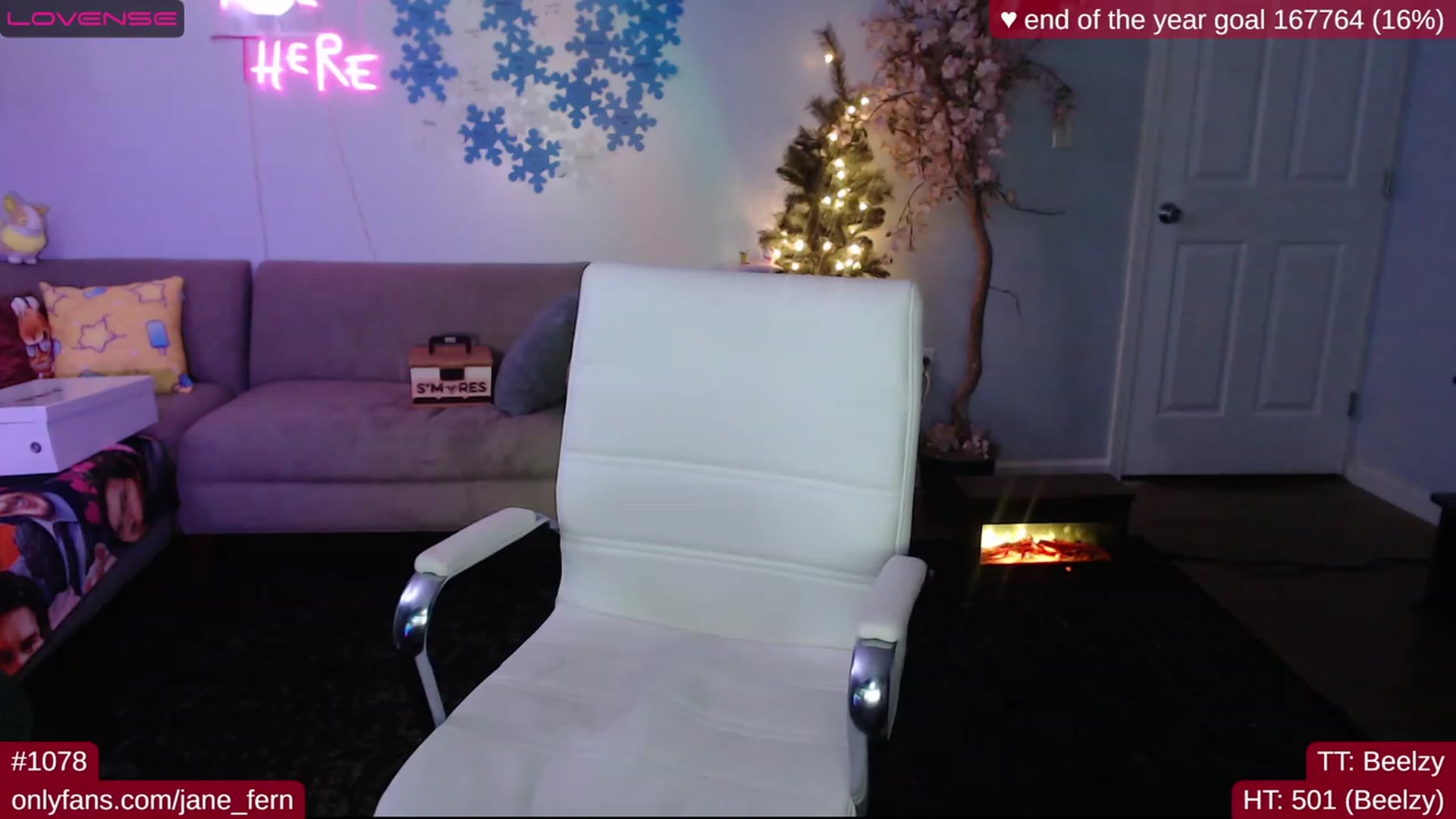 Gallery image thumbnail from Jane_Fern's myfreecams stream on, 12/15/2022, 05:32 image 20 of 20