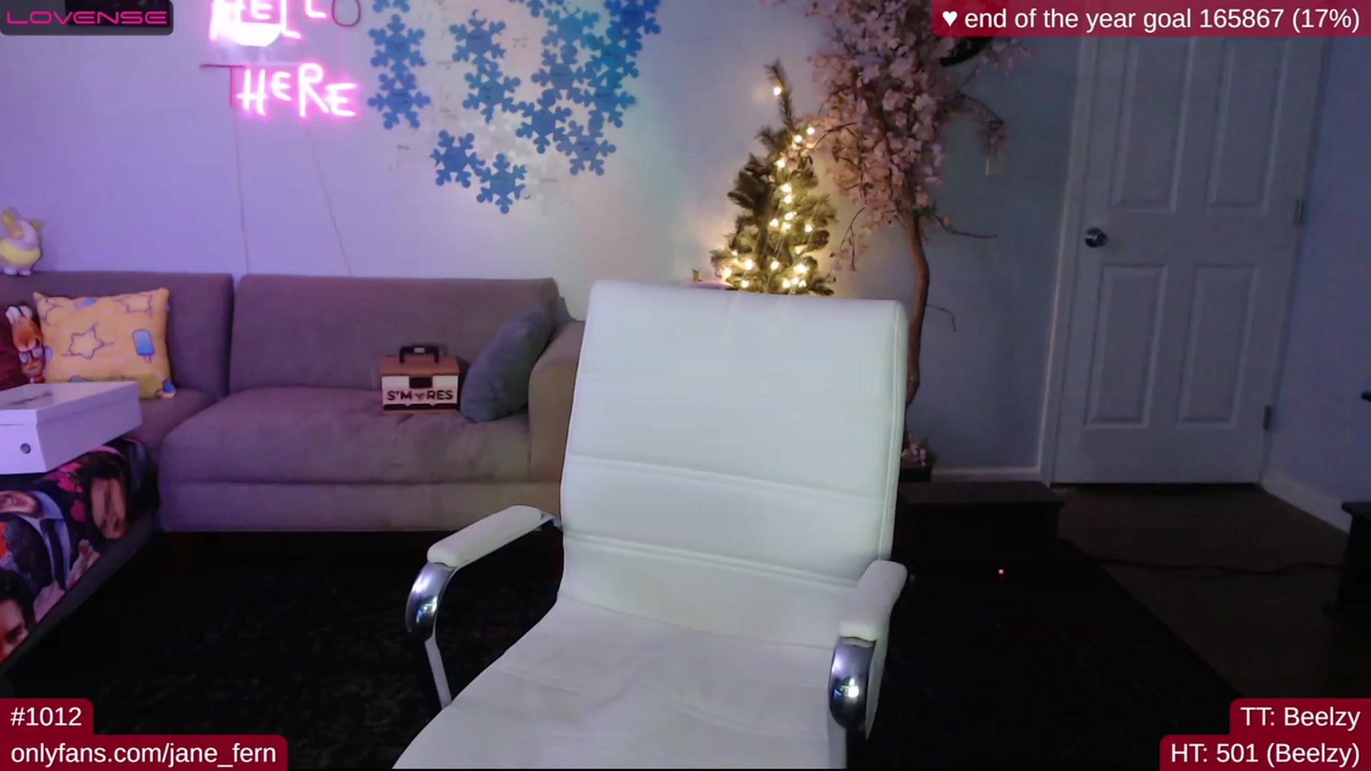 Gallery image thumbnail from Jane_Fern's myfreecams stream on, 12/15/2022, 06:12 image 8 of 20