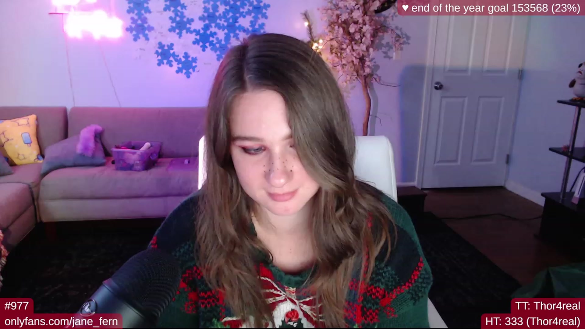 Gallery image thumbnail from Jane_Fern's myfreecams stream on, 12/21/2022, 06:48 image 5 of 20