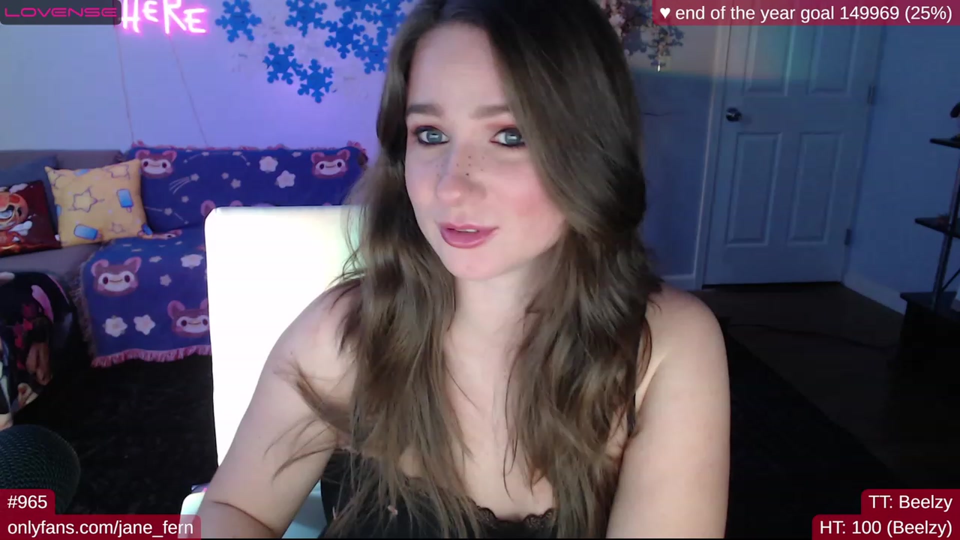 Gallery image thumbnail from Jane_Fern's myfreecams stream on, 12/23/2022, 05:52 image 4 of 20