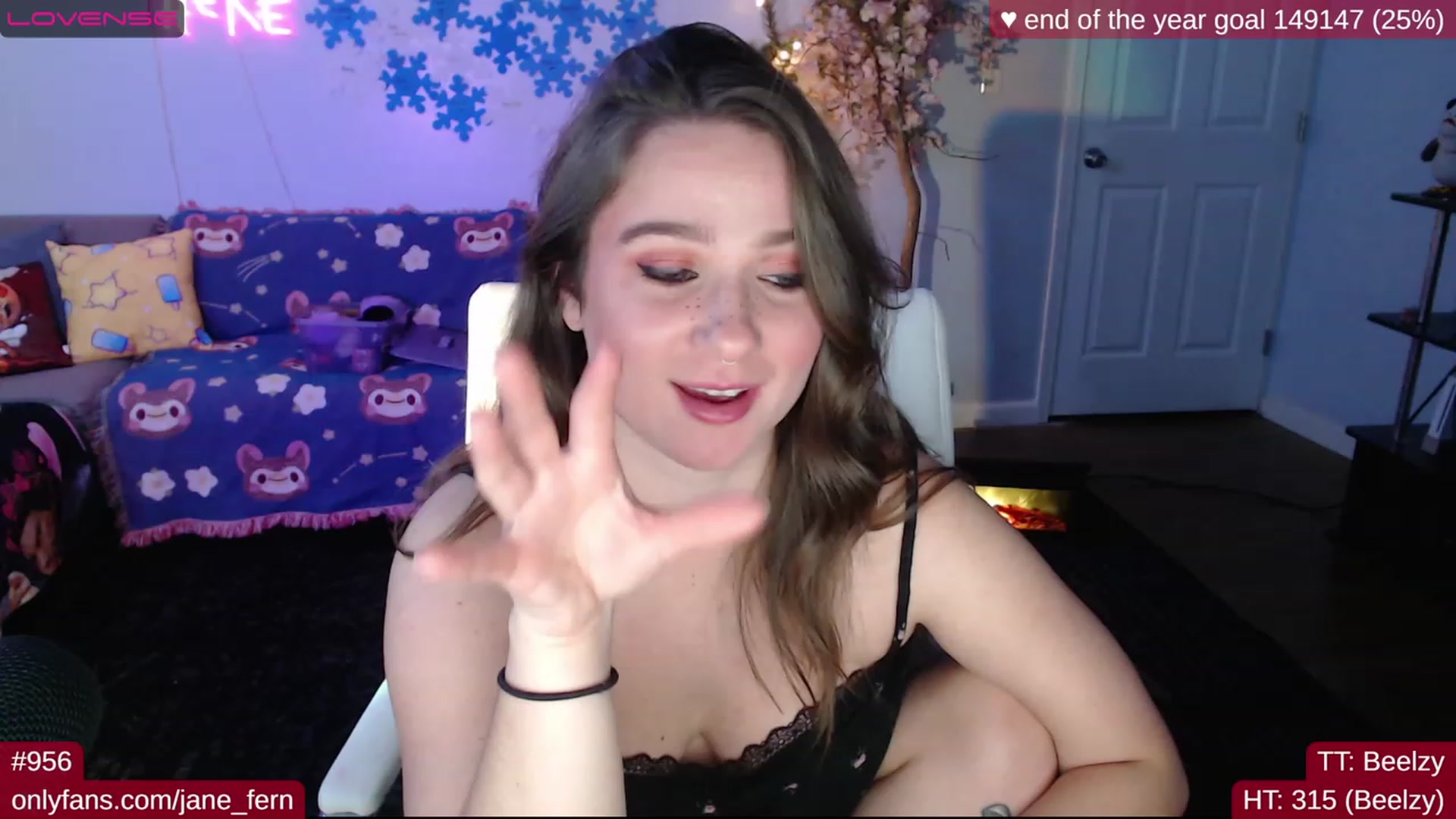 Gallery image thumbnail from Jane_Fern's myfreecams stream on, 12/23/2022, 05:52 image 8 of 20