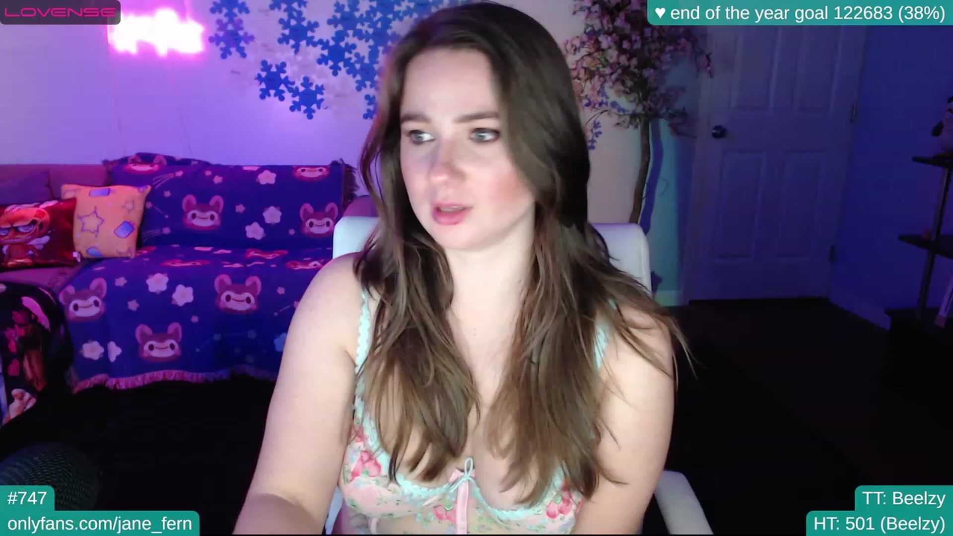 Gallery image thumbnail from Jane_Fern's myfreecams stream on, 12/31/2022, 05:47 image 5 of 20