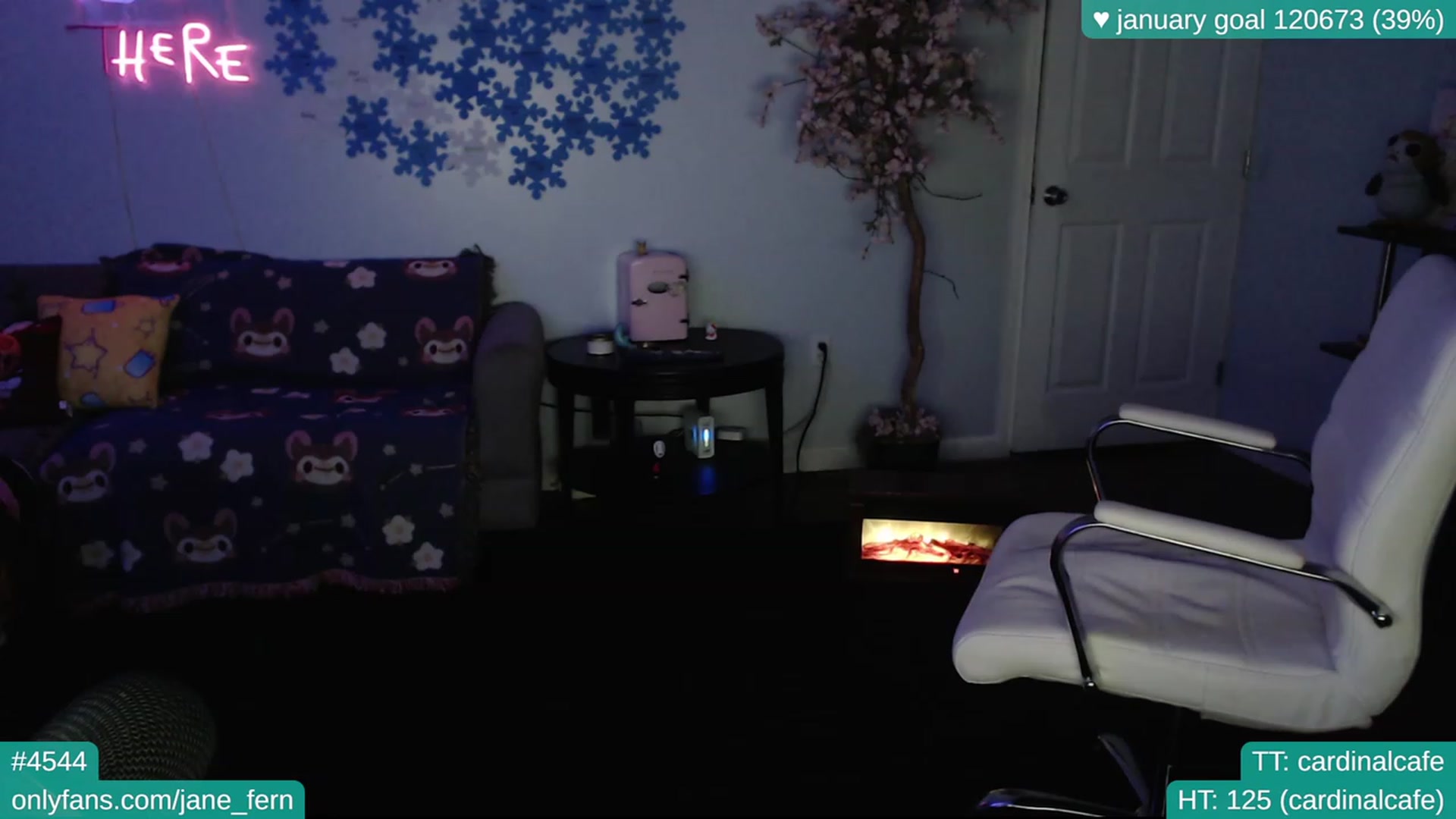 Gallery image thumbnail from Jane_Fern's myfreecams stream on, 01/05/2023, 04:47 image 15 of 20
