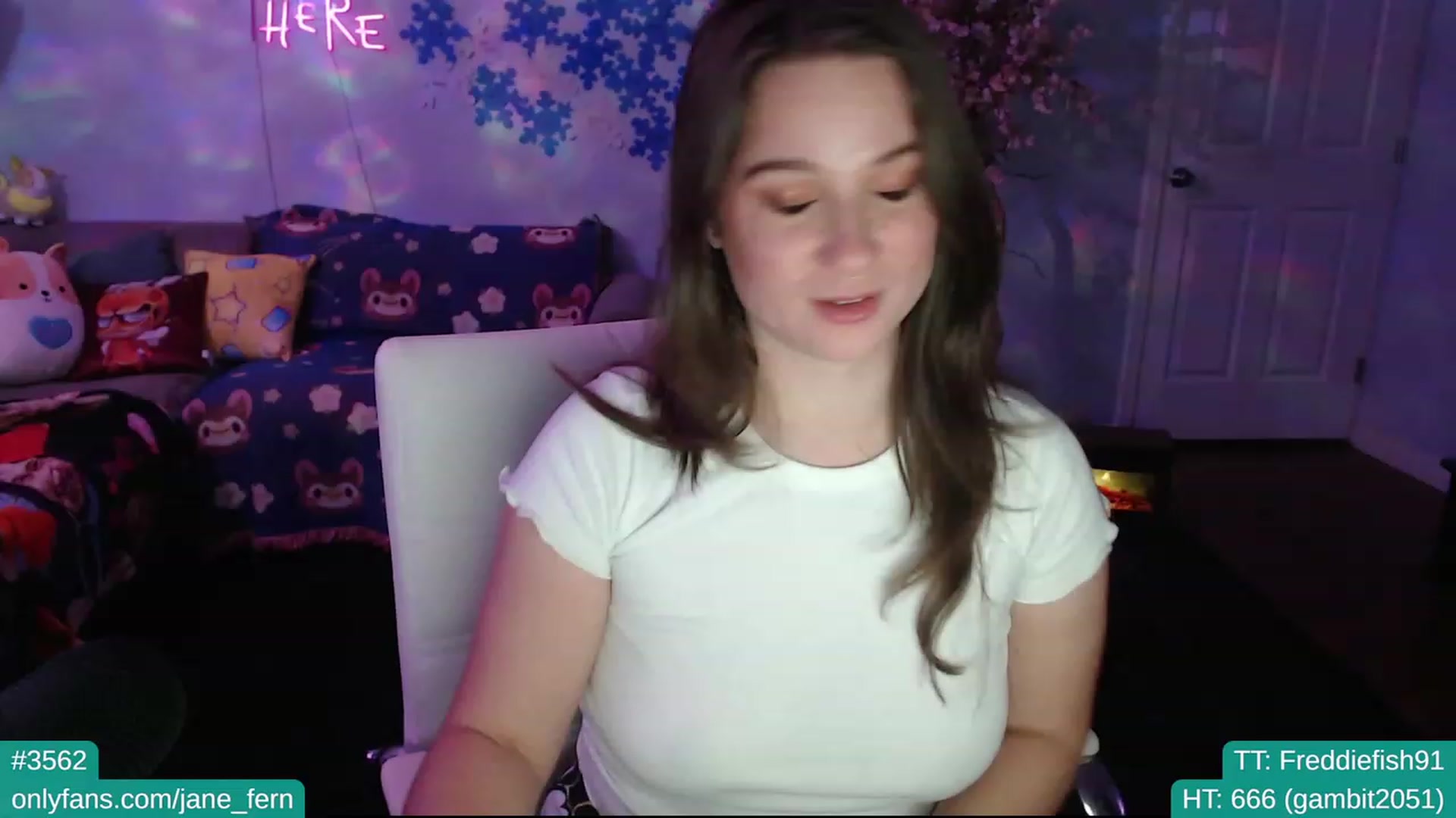 Gallery image thumbnail from Jane_Fern's myfreecams stream on, 01/10/2023, 05:43 image 1 of 20