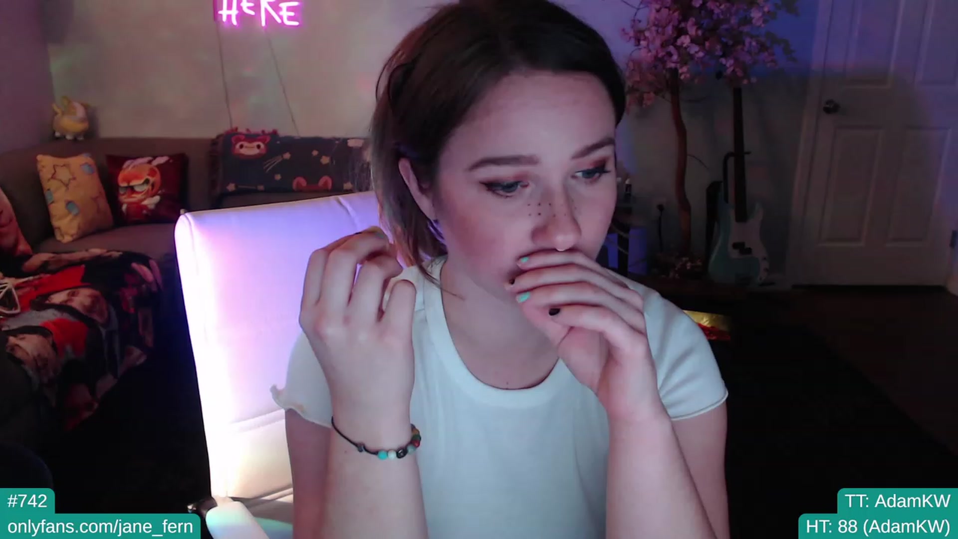 Gallery image thumbnail from Jane_Fern's myfreecams stream on, 01/26/2023, 04:40 image 2 of 20