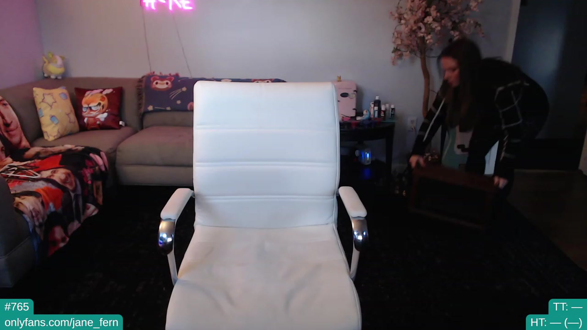 Gallery image thumbnail from Jane_Fern's myfreecams stream on, 01/26/2023, 23:59 image 3 of 20