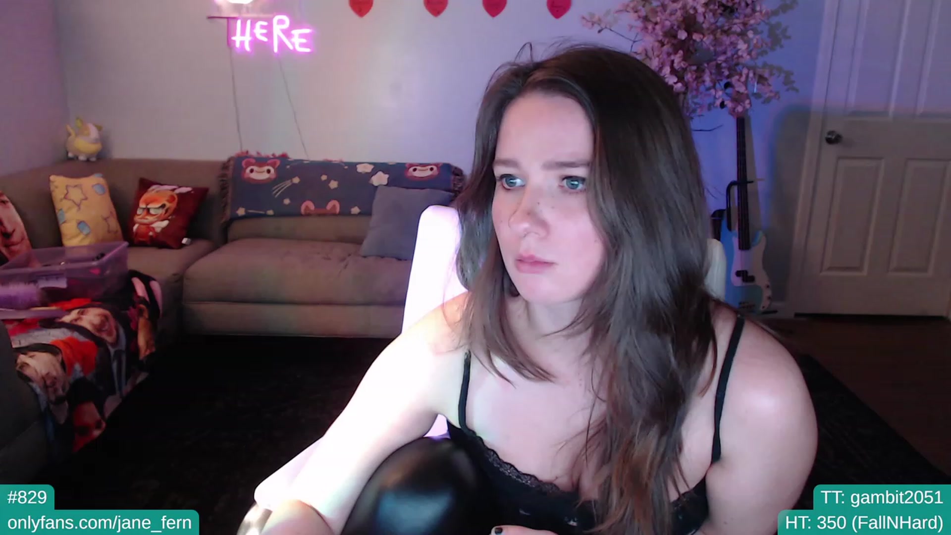 Gallery image thumbnail from Jane_Fern's myfreecams stream on, 02/03/2023, 01:15 image 15 of 20