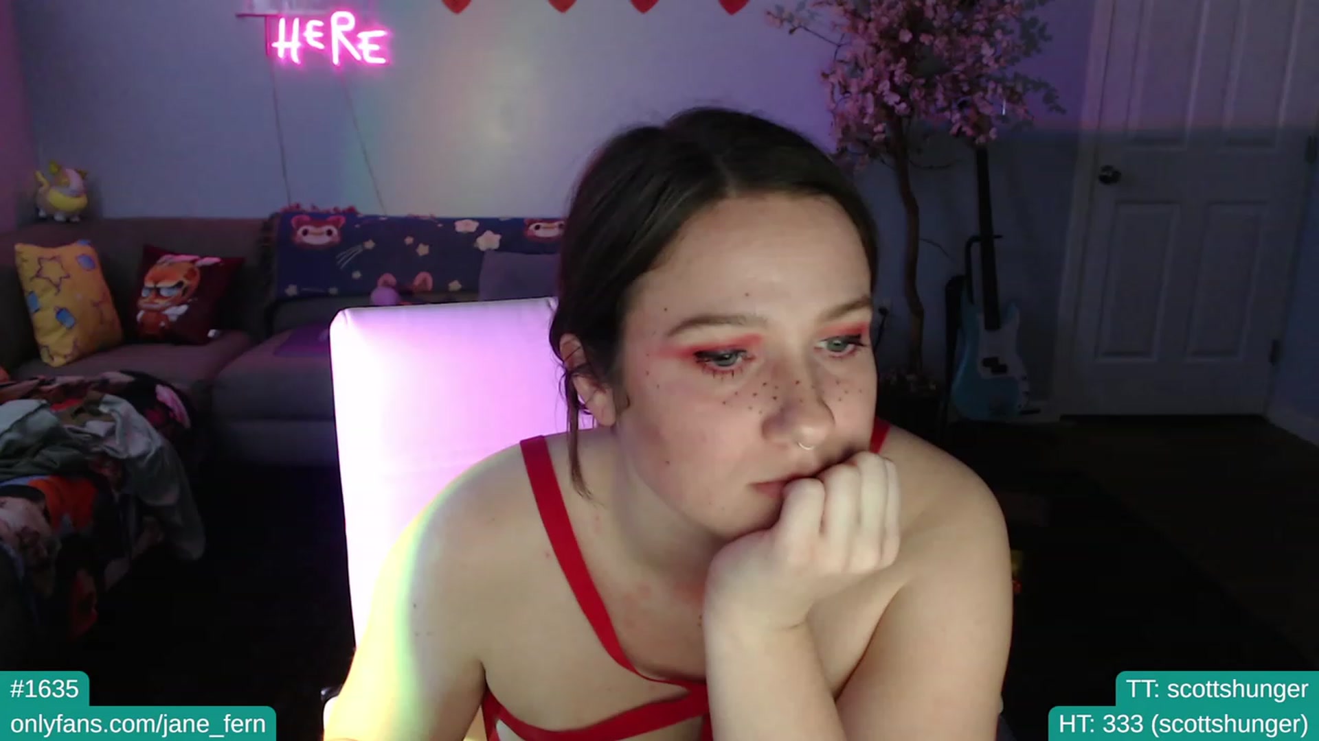 Gallery image thumbnail from Jane_Fern's myfreecams stream on, 02/09/2023, 03:32 image 1 of 20
