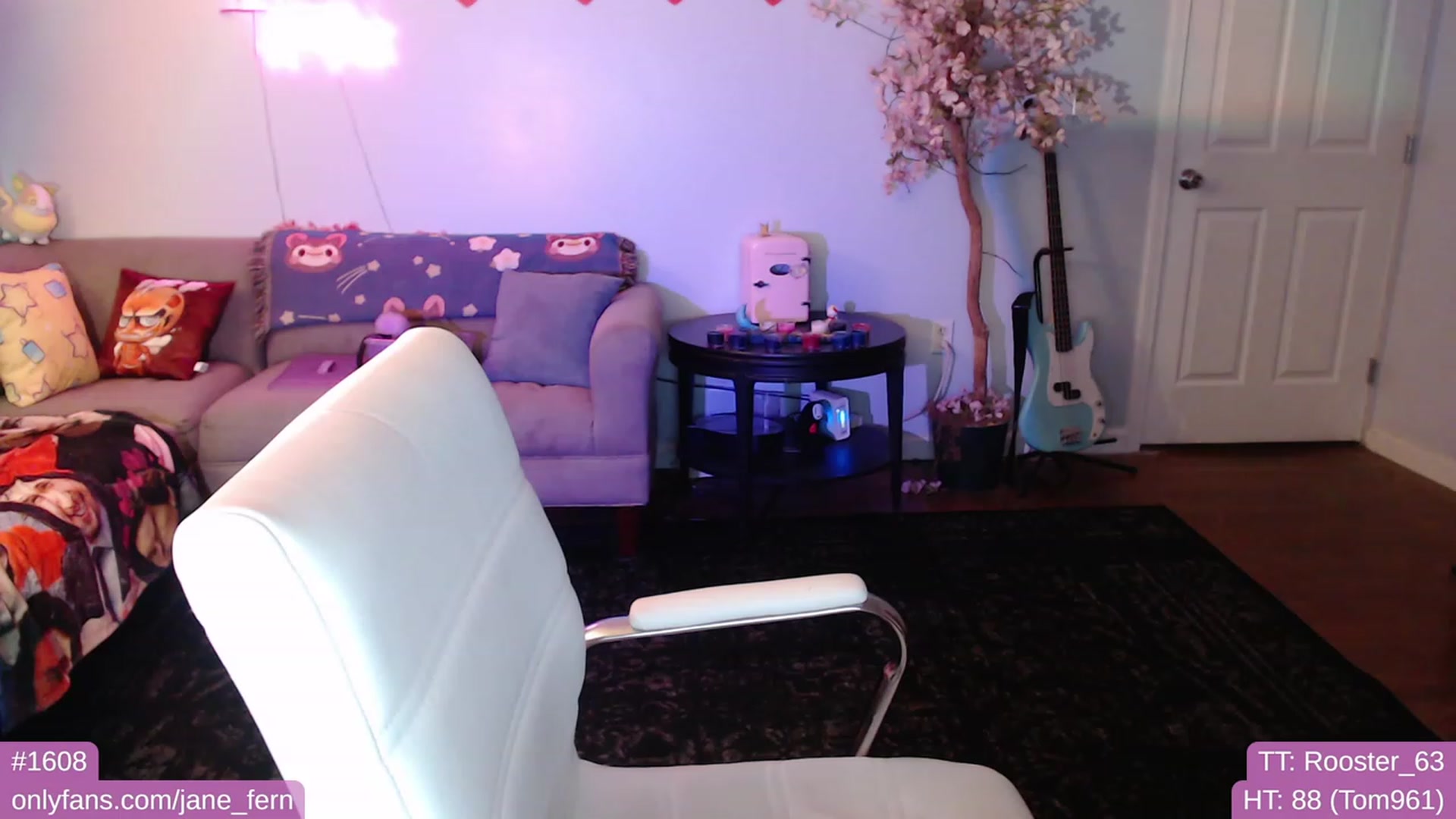 Gallery image thumbnail from Jane_Fern's myfreecams stream on, 02/10/2023, 02:14 image 2 of 20