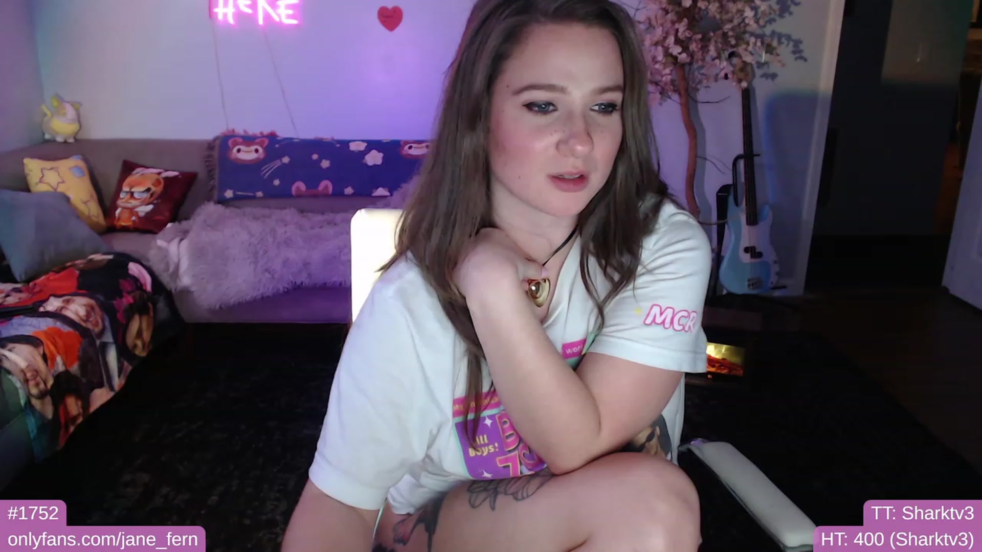 Gallery image thumbnail from Jane_Fern's myfreecams stream on, 02/17/2023, 02:26 image 10 of 20