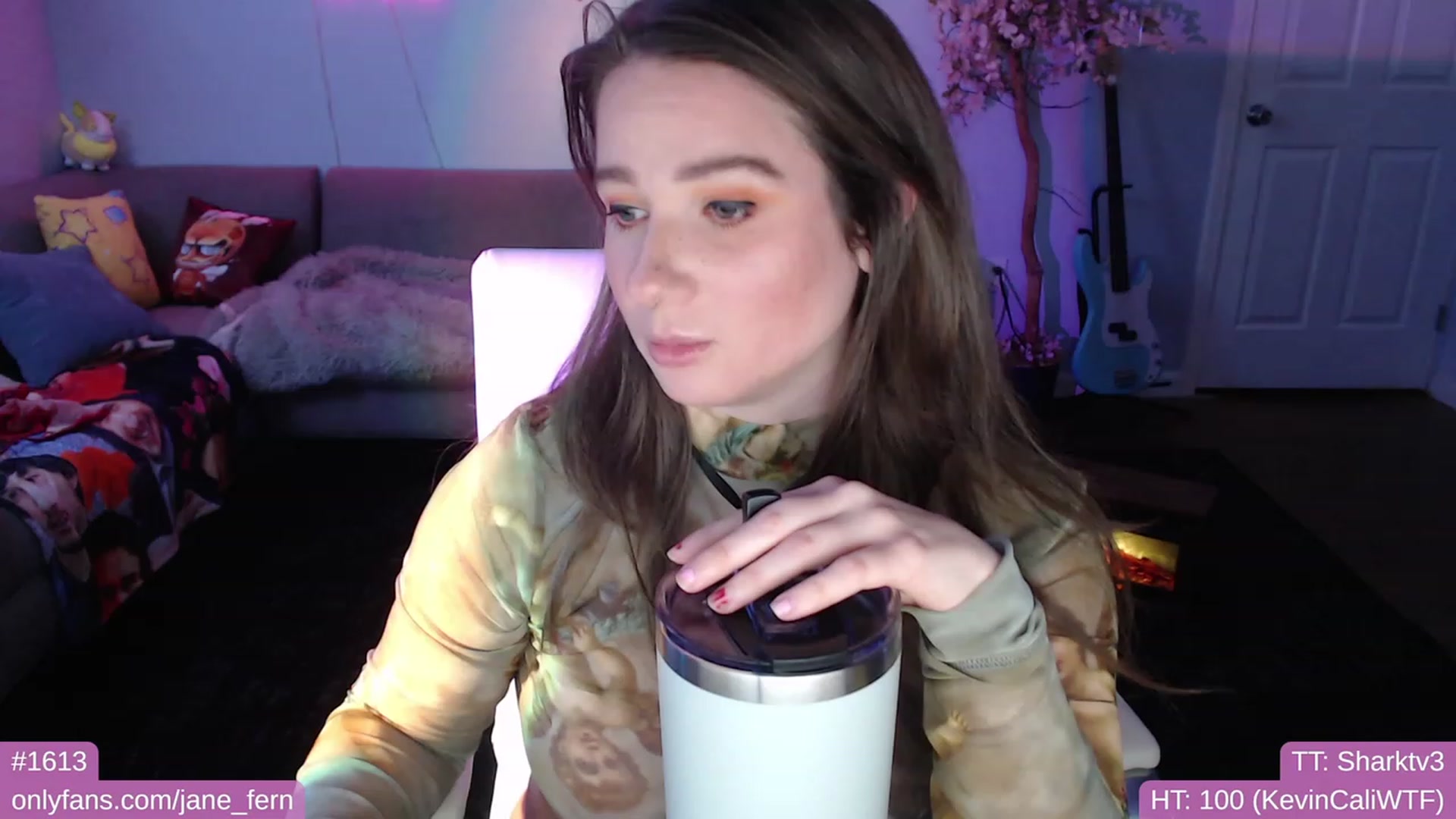 Gallery image thumbnail from Jane_Fern's myfreecams stream on, 02/23/2023, 01:46 image 15 of 20