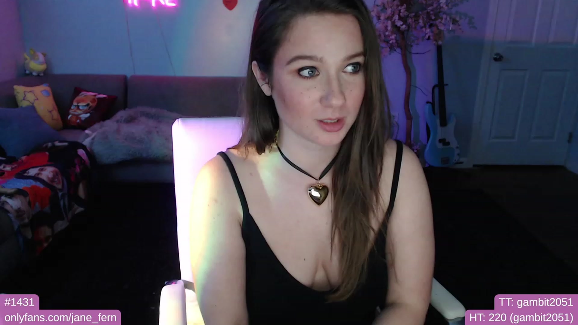 Gallery image thumbnail from Jane_Fern's myfreecams stream on, 02/24/2023, 04:16 image 3 of 20