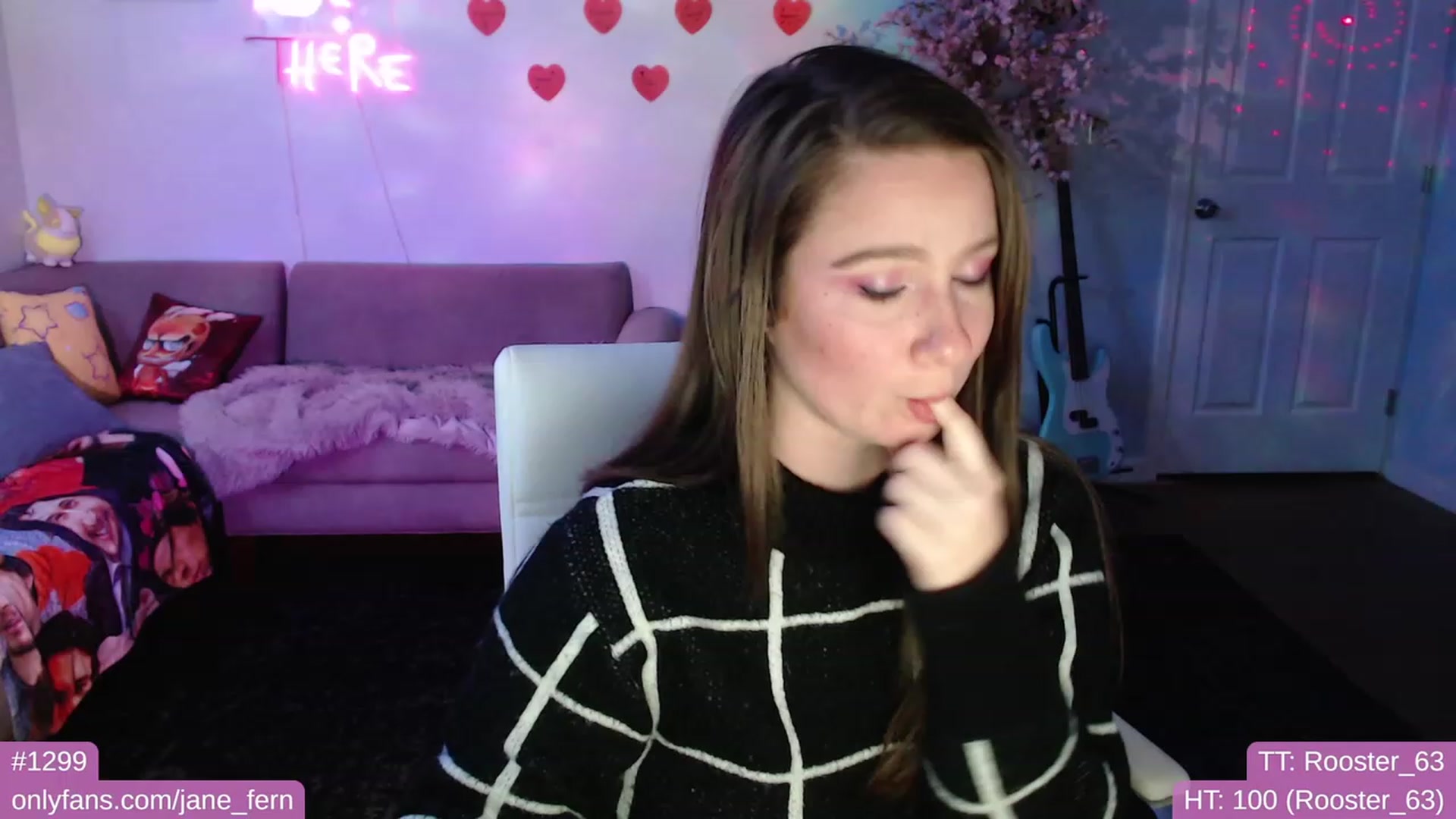 Gallery image thumbnail from Jane_Fern's myfreecams stream on, 03/01/2023, 04:33 image 6 of 20