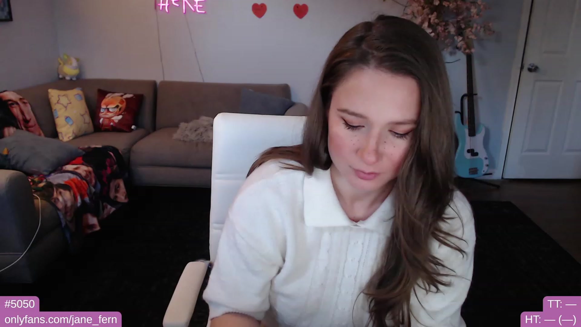 Gallery image thumbnail from Jane_Fern's myfreecams stream on, 03/08/2023, 22:51 image 20 of 20