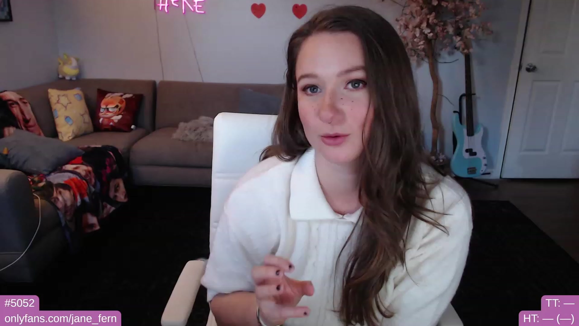 Gallery image thumbnail from Jane_Fern's myfreecams stream on, 03/08/2023, 22:51 image 15 of 20