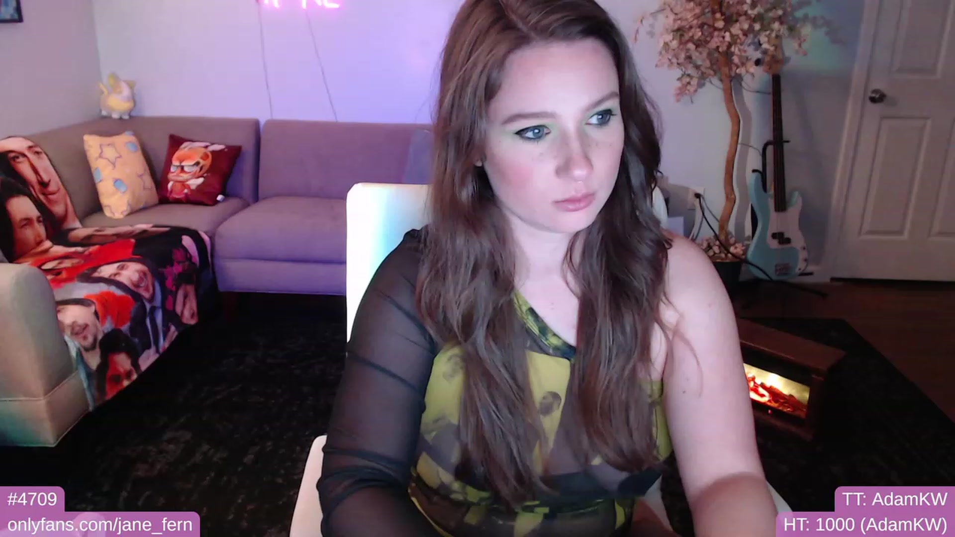 Gallery image thumbnail from Jane_Fern's myfreecams stream on, 03/14/2023, 24:01 image 11 of 20
