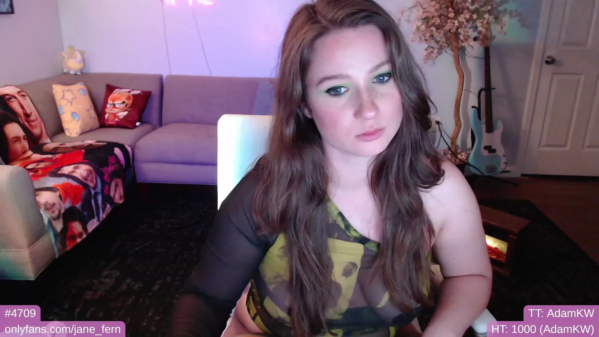 Gallery image thumbnail from Jane_Fern's myfreecams stream on, 03/14/2023, 24:01 image 10 of 20
