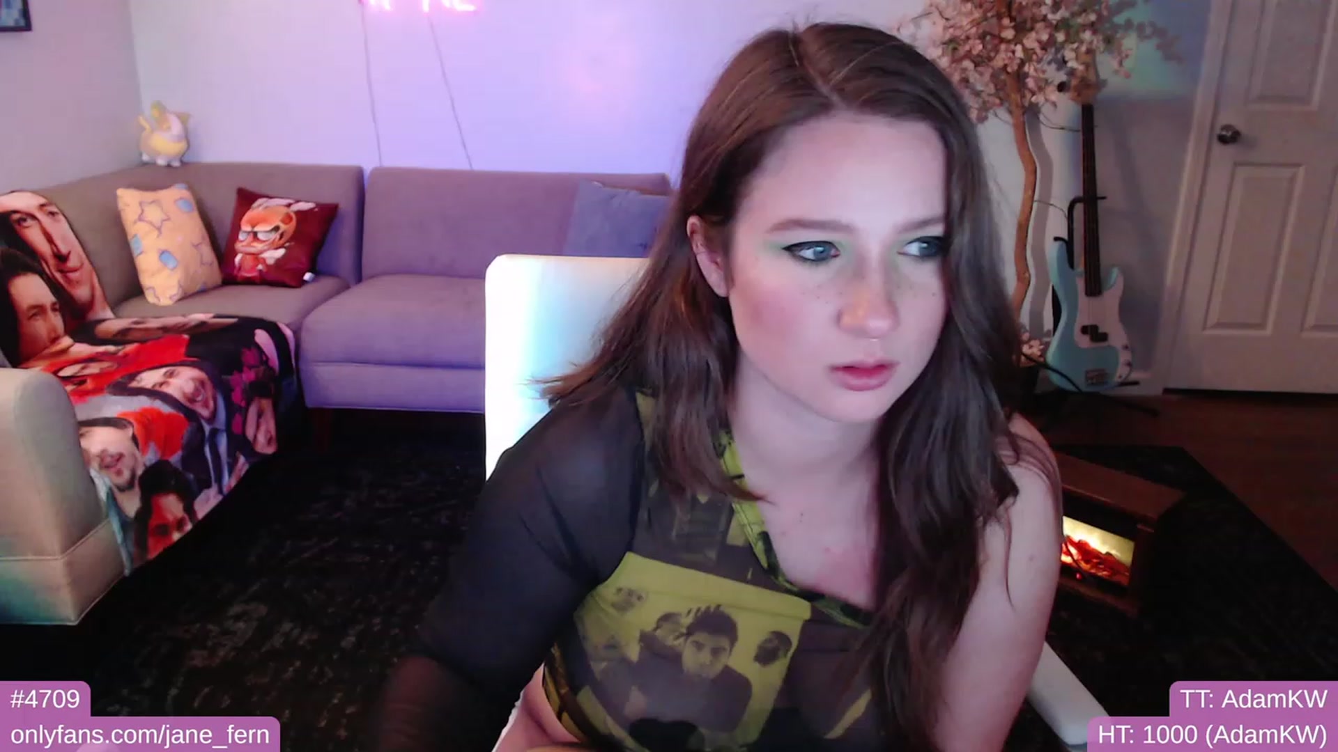 Gallery image thumbnail from Jane_Fern's myfreecams stream on, 03/14/2023, 24:01 image 8 of 20