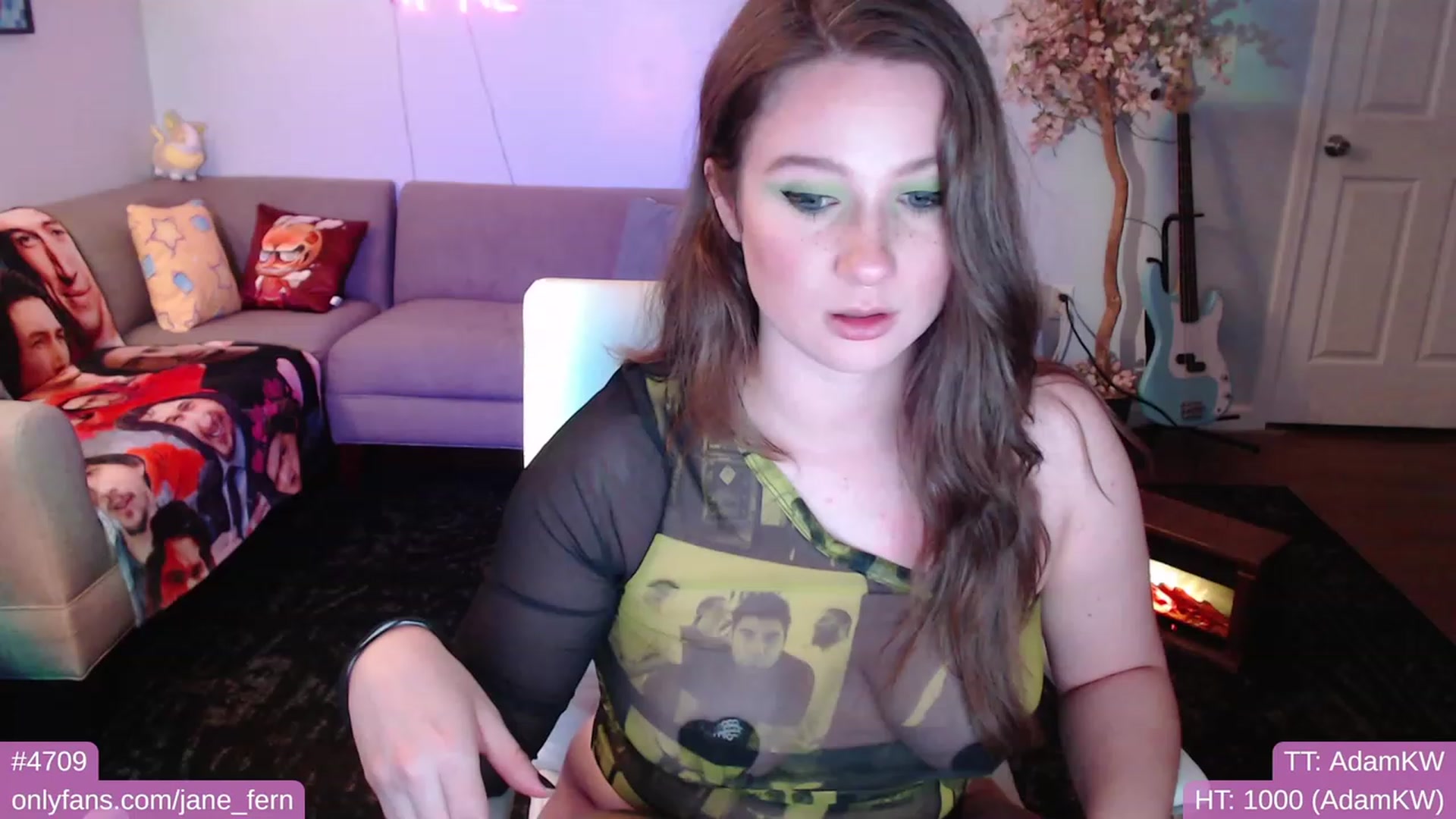 Gallery image thumbnail from Jane_Fern's myfreecams stream on, 03/14/2023, 24:01 image 7 of 20