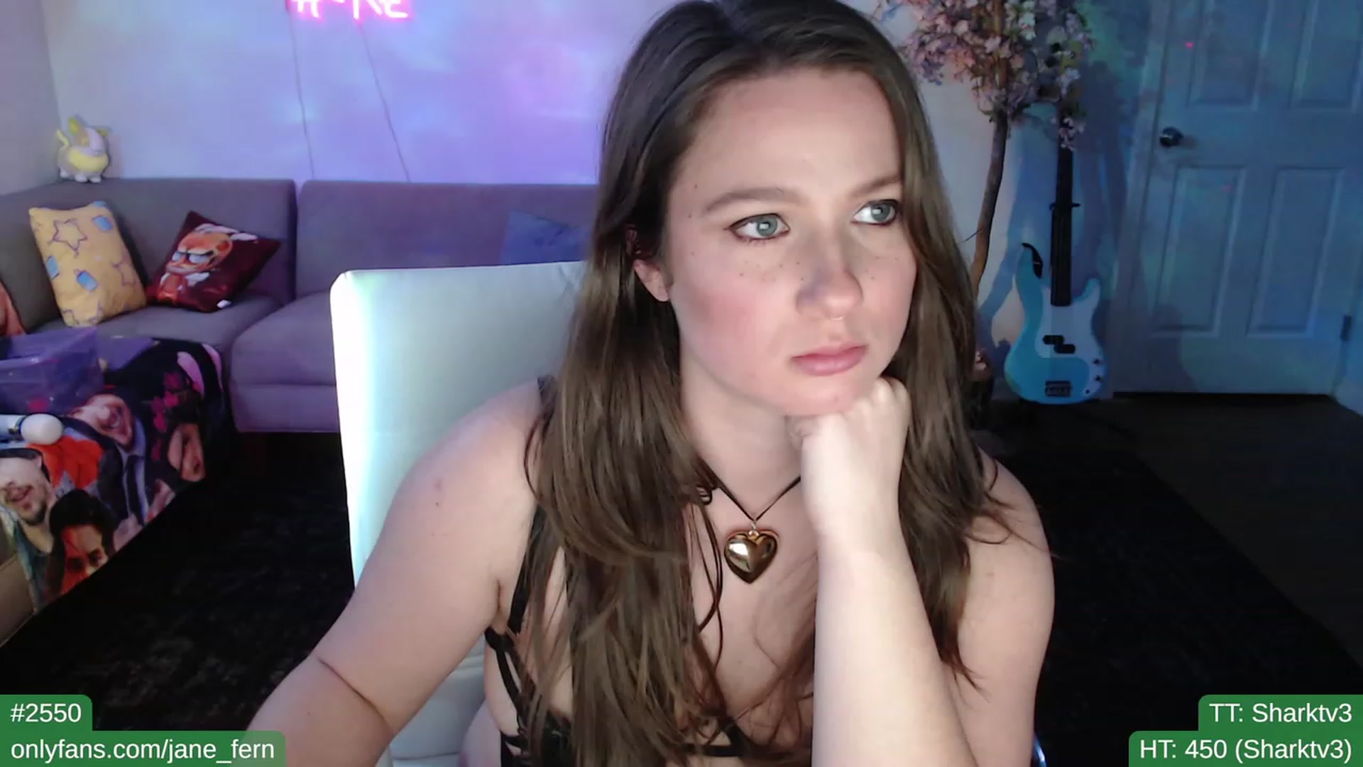 Gallery image thumbnail from Jane_Fern's myfreecams stream on, 03/16/2023, 24:07 image 7 of 20
