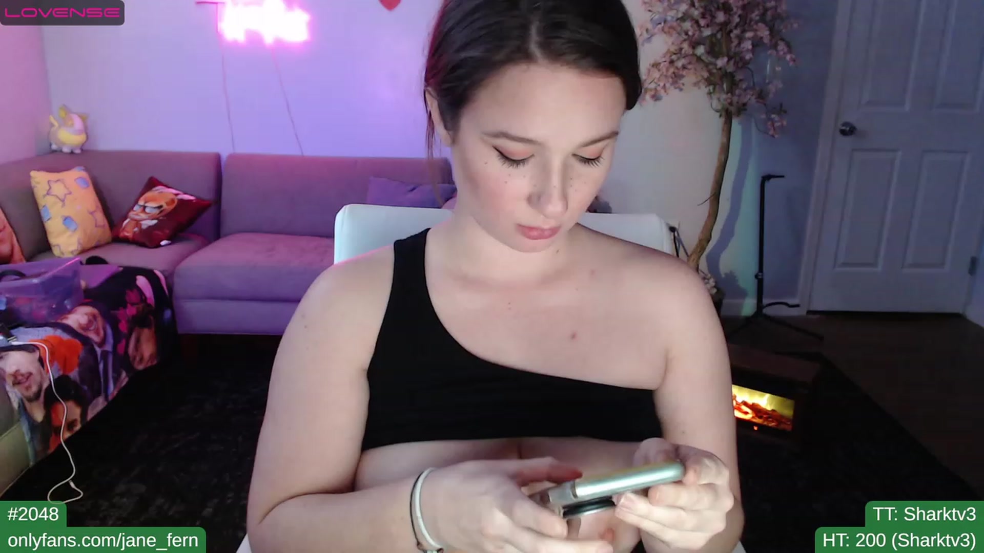 Gallery image thumbnail from Jane_Fern's myfreecams stream on, 03/22/2023, 02:44 image 1 of 20