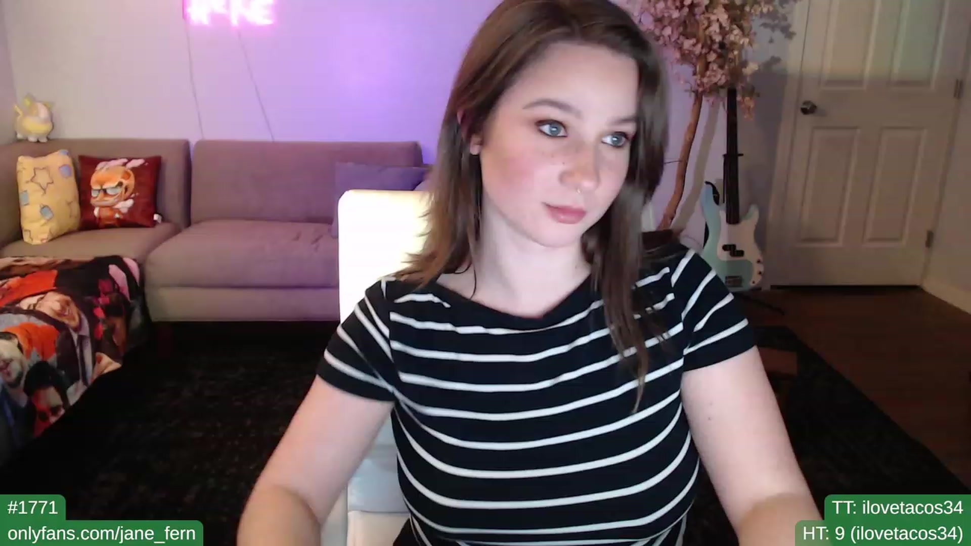 Gallery image thumbnail from Jane_Fern's myfreecams stream on, 03/29/2023, 02:19 image 2 of 20