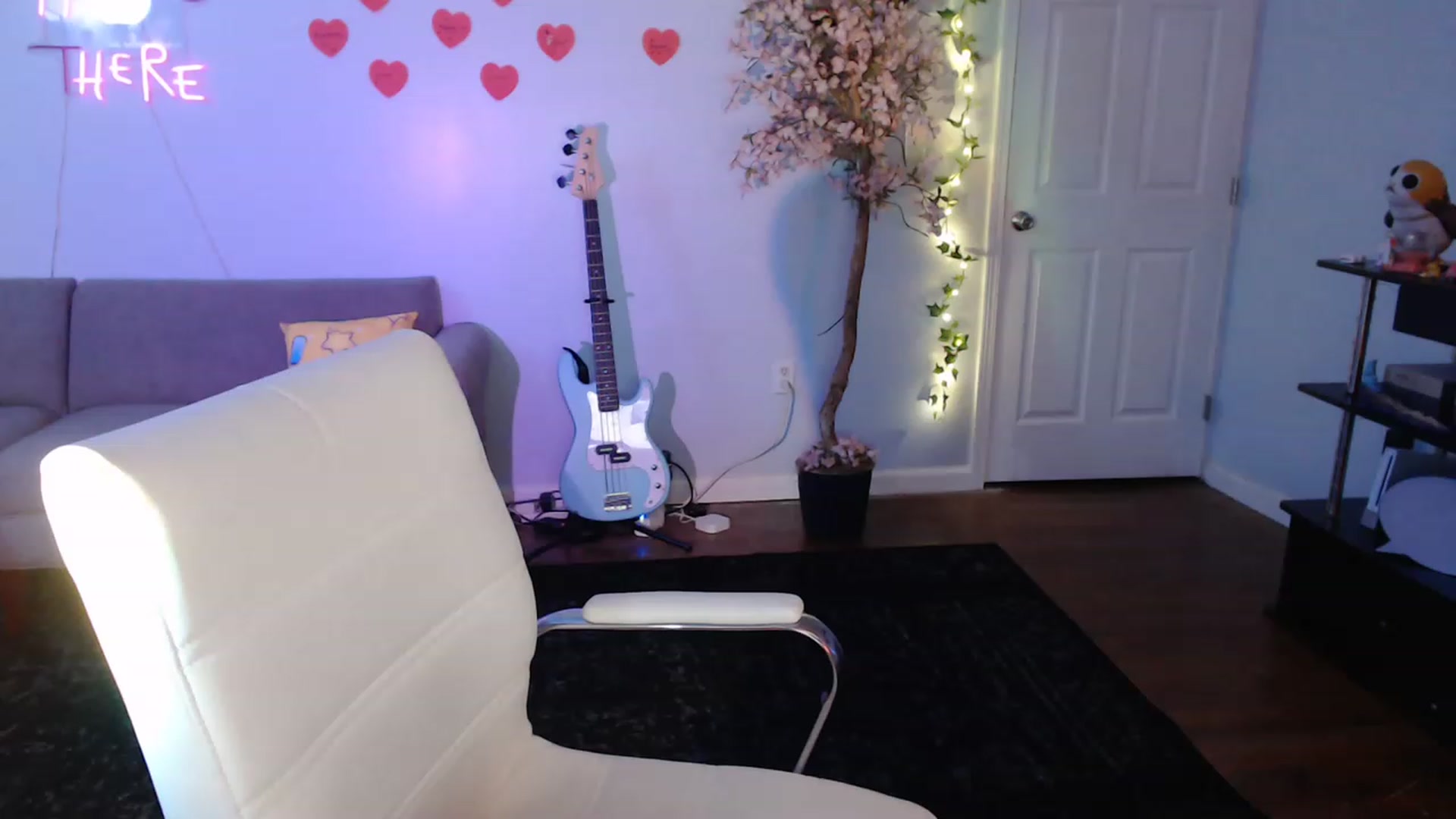 Gallery image thumbnail from Jane_Fern's myfreecams stream on, 04/13/2023, 03:02 image 8 of 20