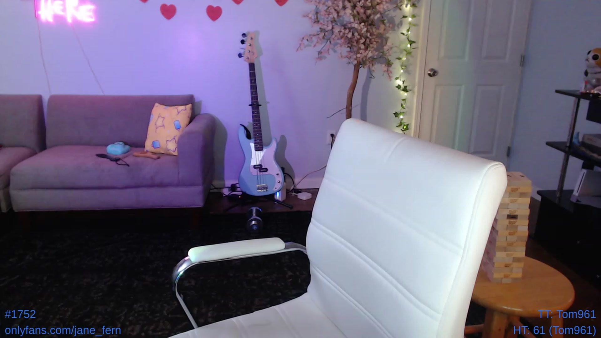 Gallery image thumbnail from Jane_Fern's myfreecams stream on, 04/27/2023, 02:47 image 2 of 20