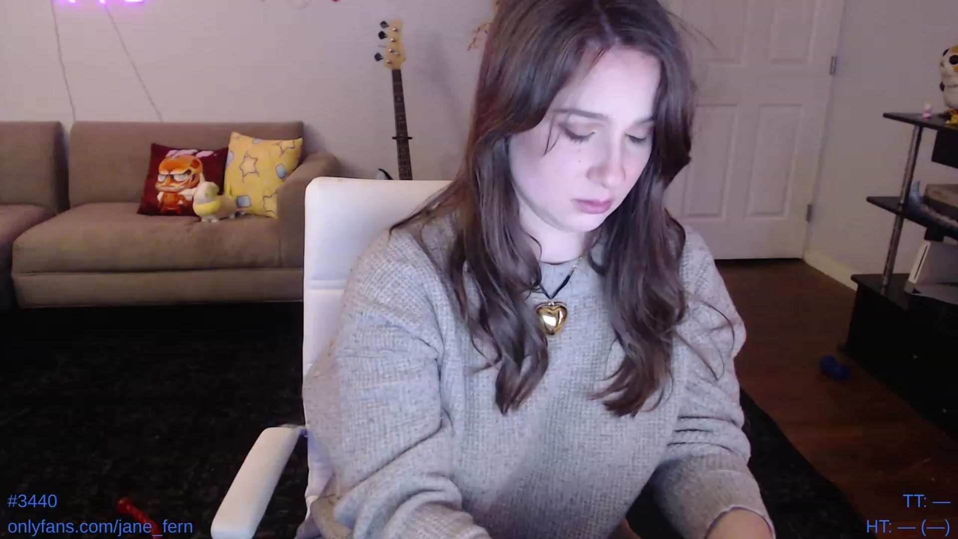 Gallery image thumbnail from Jane_Fern's myfreecams stream on, 05/04/2023, 24:39 image 5 of 20