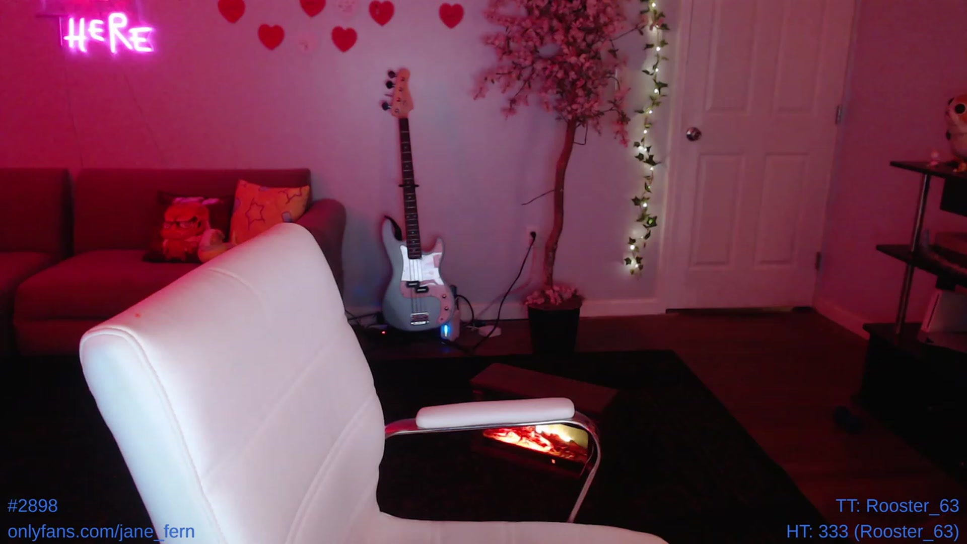 Gallery image thumbnail from Jane_Fern's myfreecams stream on, 05/04/2023, 24:39 image 11 of 20