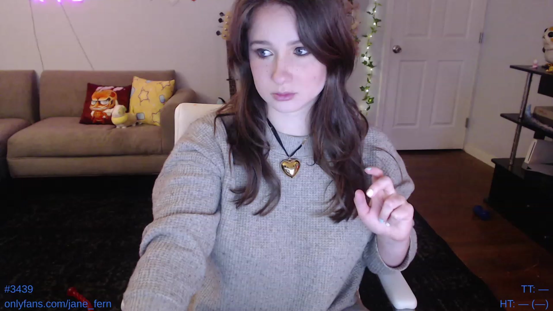 Gallery image thumbnail from Jane_Fern's myfreecams stream on, 05/04/2023, 24:39 image 4 of 20