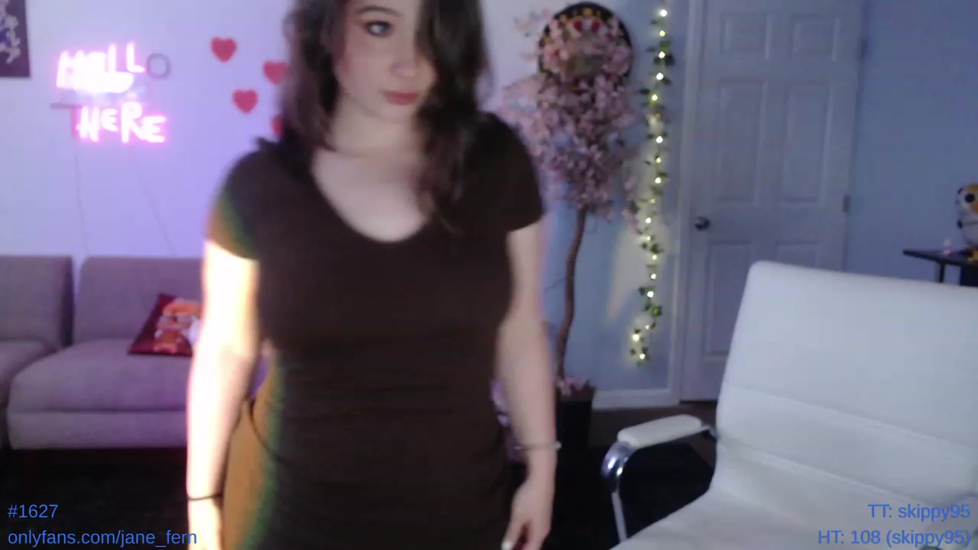 Gallery image thumbnail from Jane_Fern's myfreecams stream on, 05/09/2023, 24:55 image 11 of 20