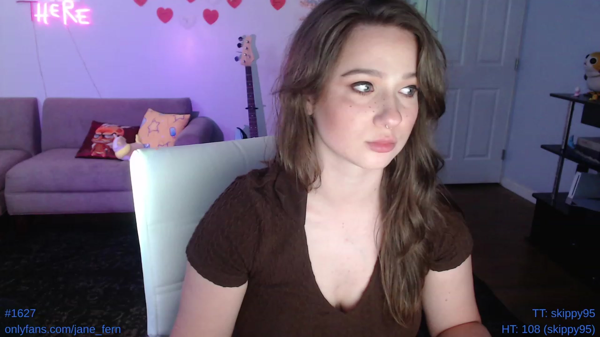 Gallery image thumbnail from Jane_Fern's myfreecams stream on, 05/09/2023, 24:55 image 20 of 20