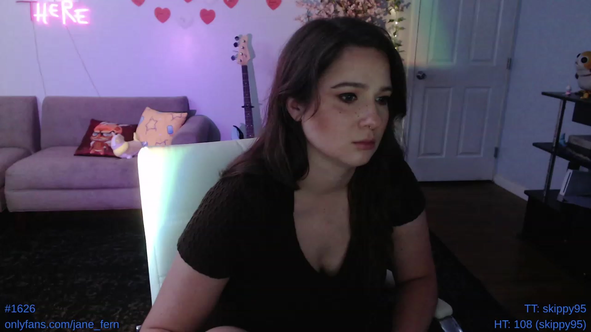 Gallery image thumbnail from Jane_Fern's myfreecams stream on, 05/09/2023, 24:55 image 17 of 20
